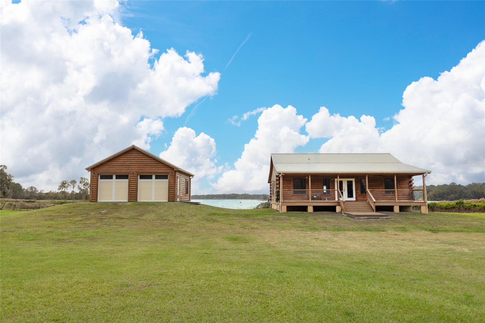 1170 - SEVILLE AREA W OF RAILROAD - Residential