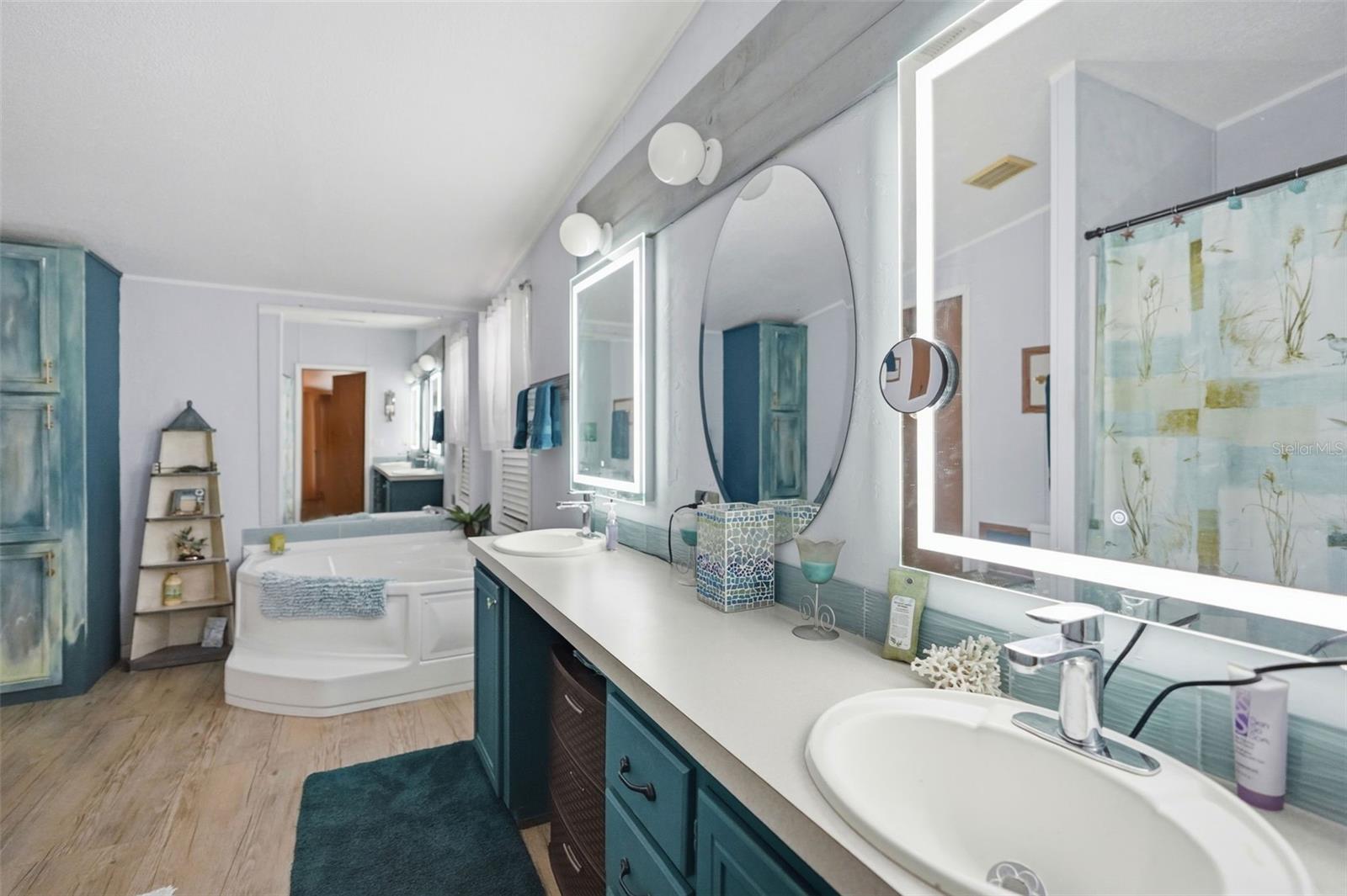 MAYFAIR GARDEN ACRES - Residential