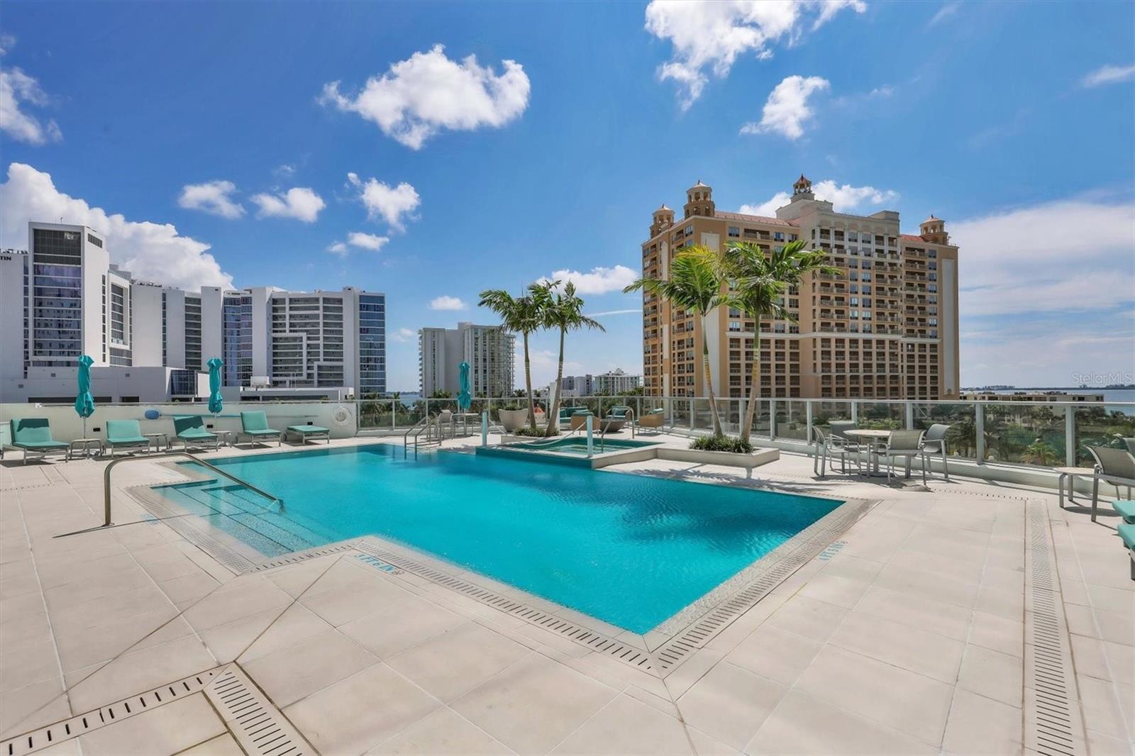 BAYSO SARASOTA - Residential