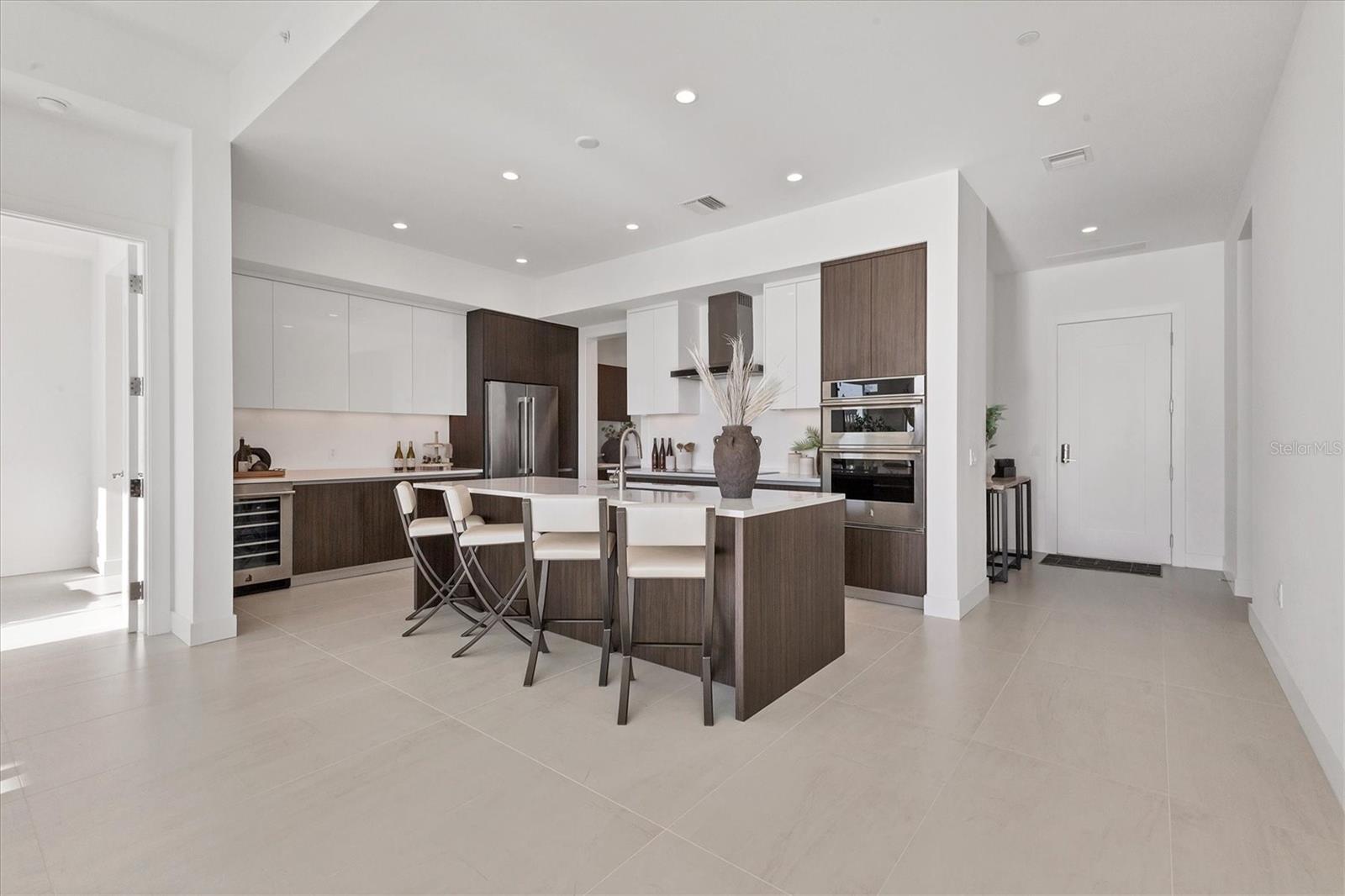 BAYSO SARASOTA - Residential