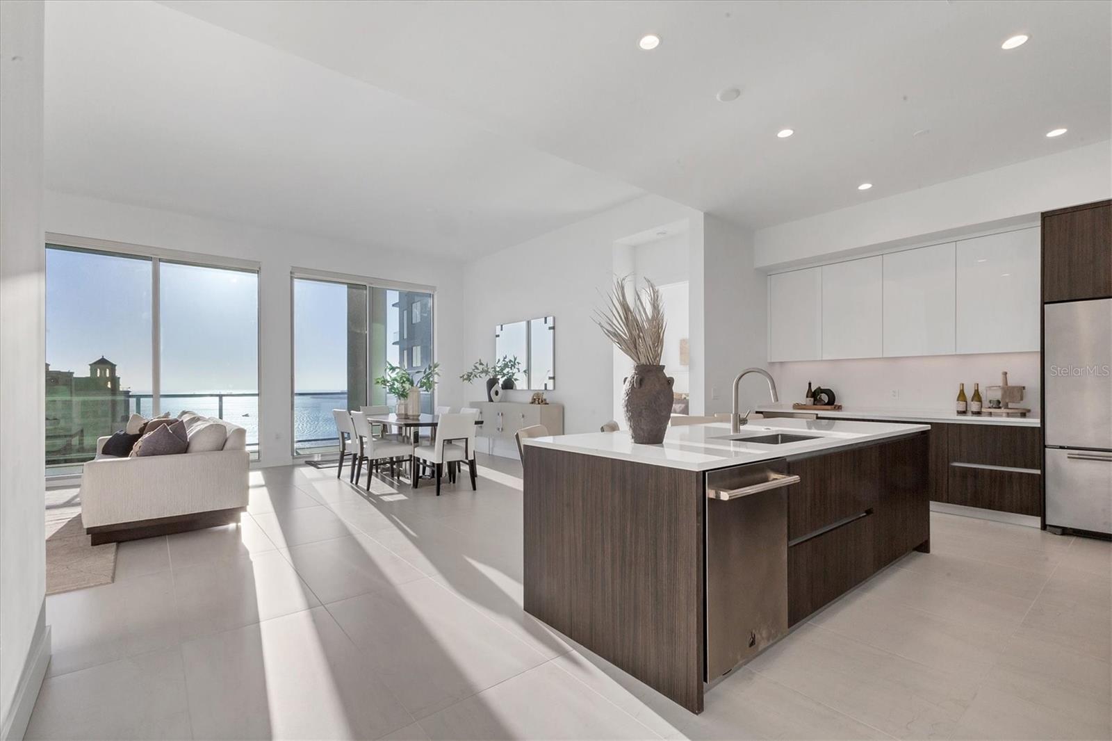 BAYSO SARASOTA - Residential