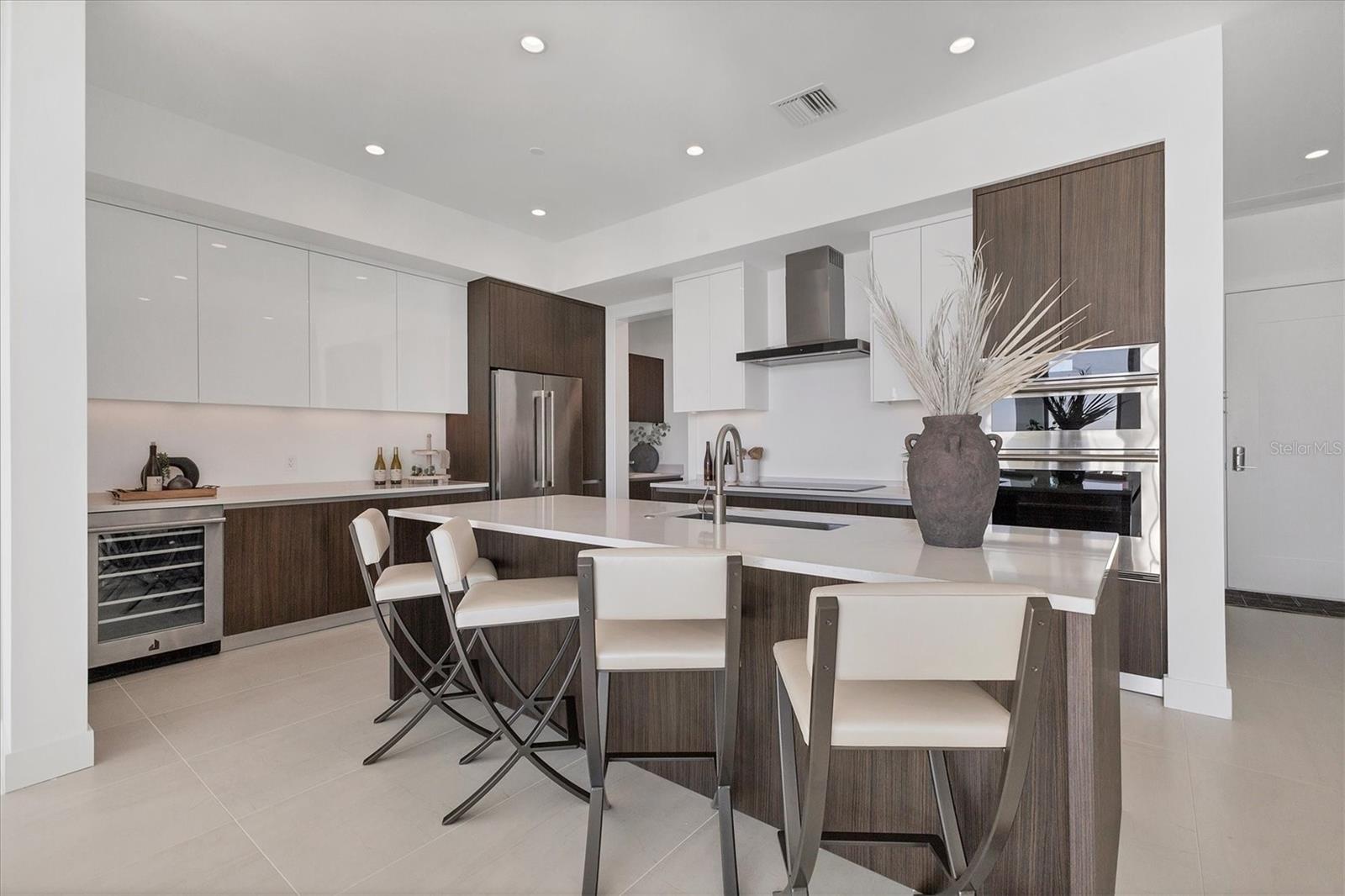 BAYSO SARASOTA - Residential