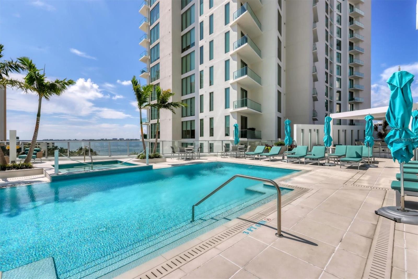 BAYSO SARASOTA - Residential
