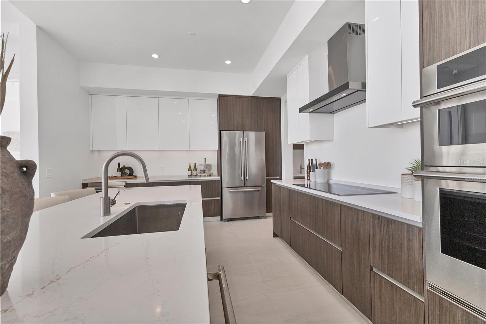 BAYSO SARASOTA - Residential