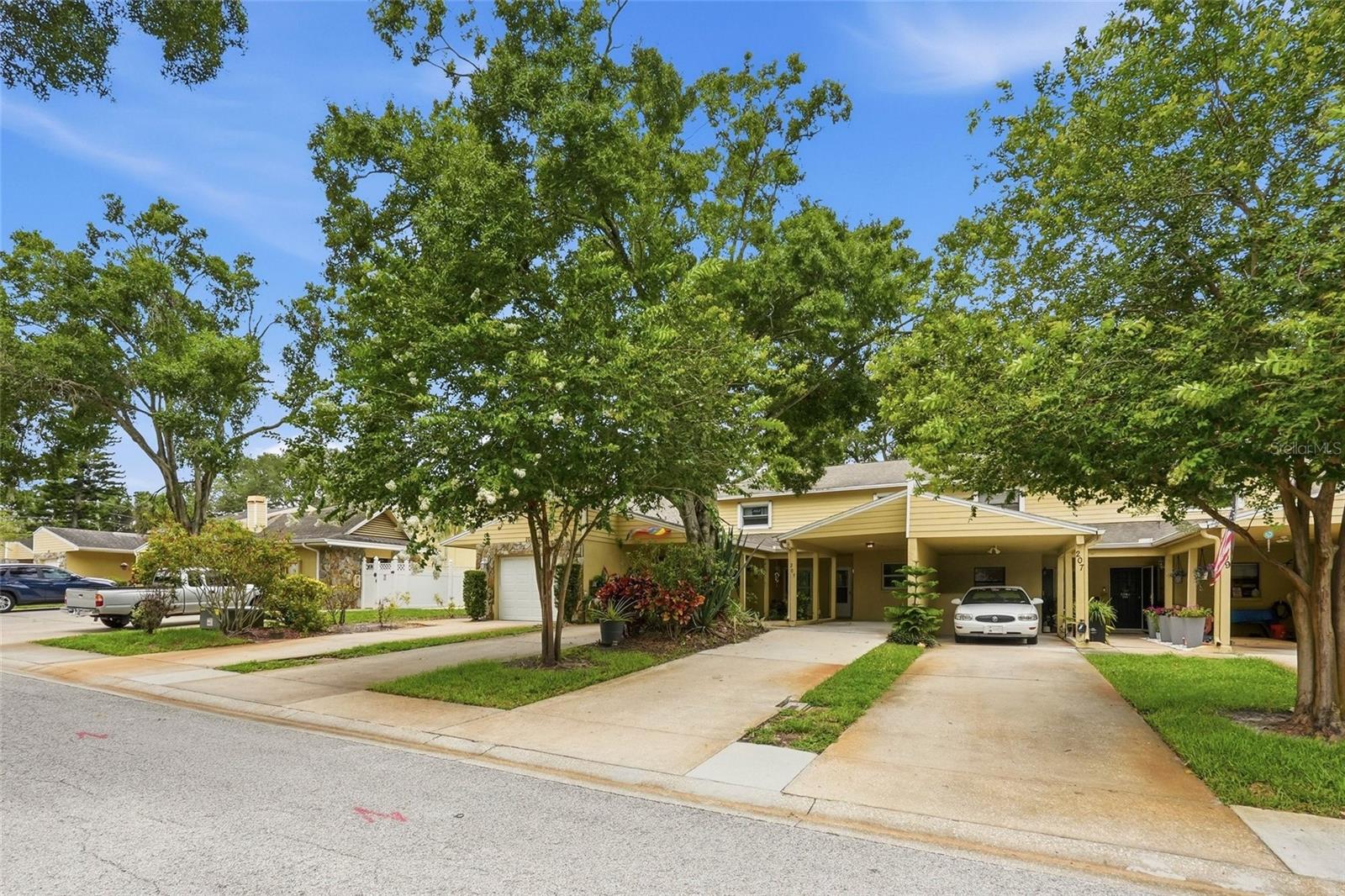 VILLAS OF SOMERSET WOODS CONDO THE - Residential