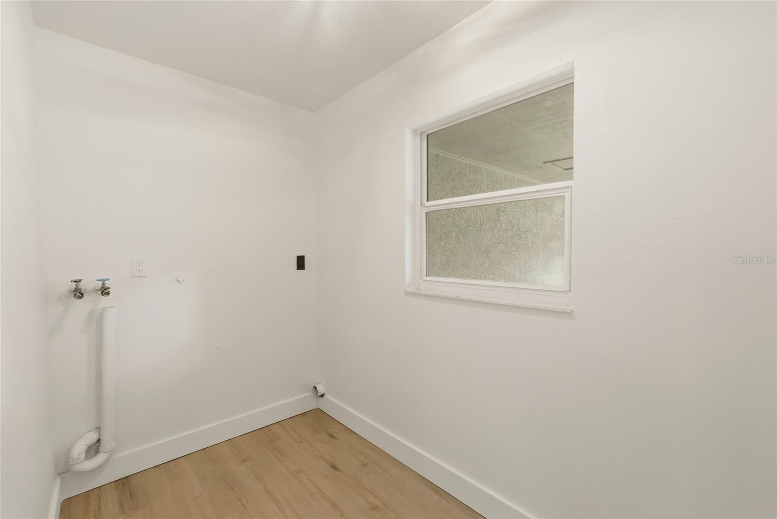 VILLAS OF SOMERSET WOODS CONDO THE - Residential