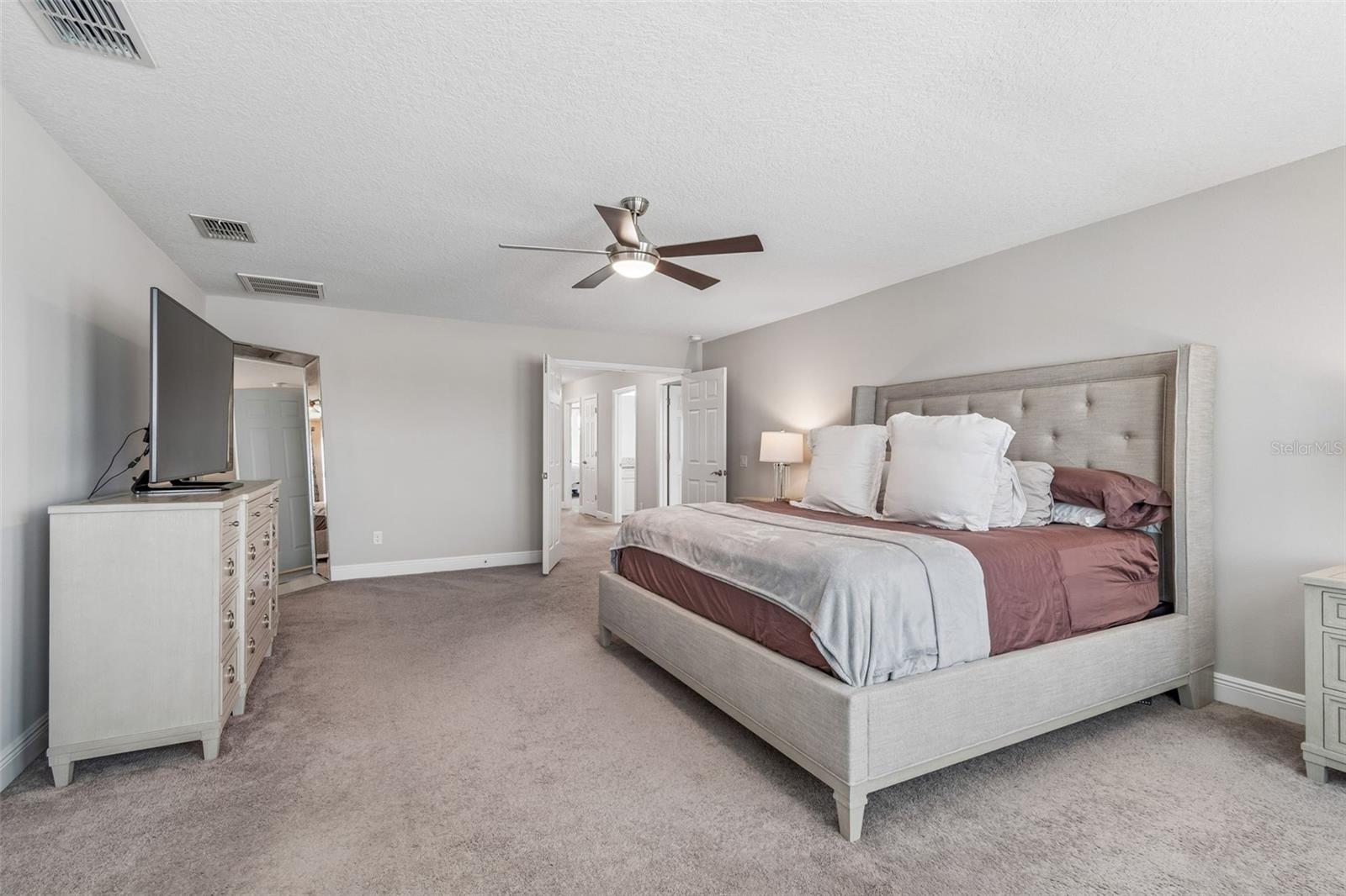 LONG LAKE RANCH - Residential Lease