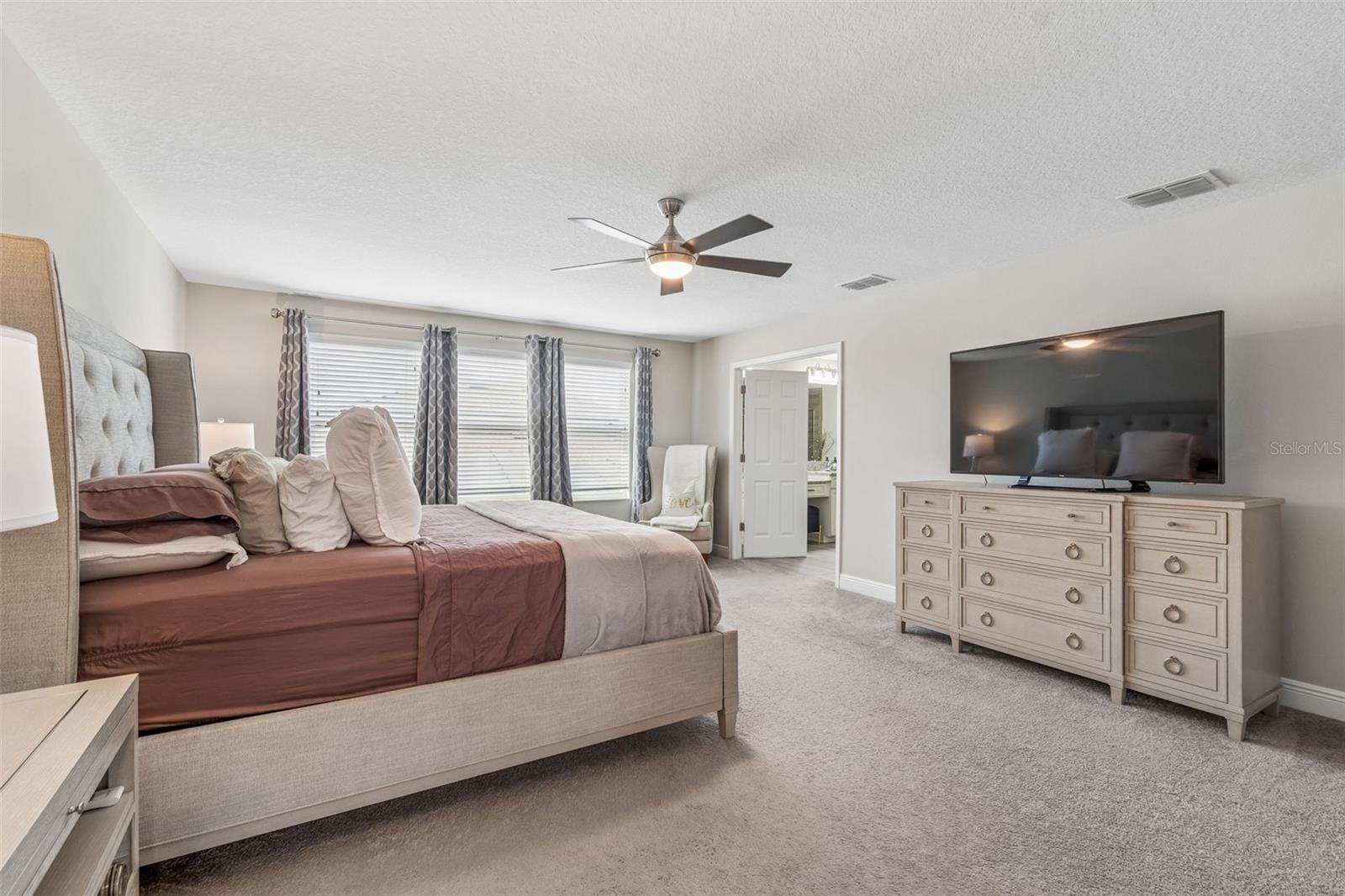 LONG LAKE RANCH - Residential Lease