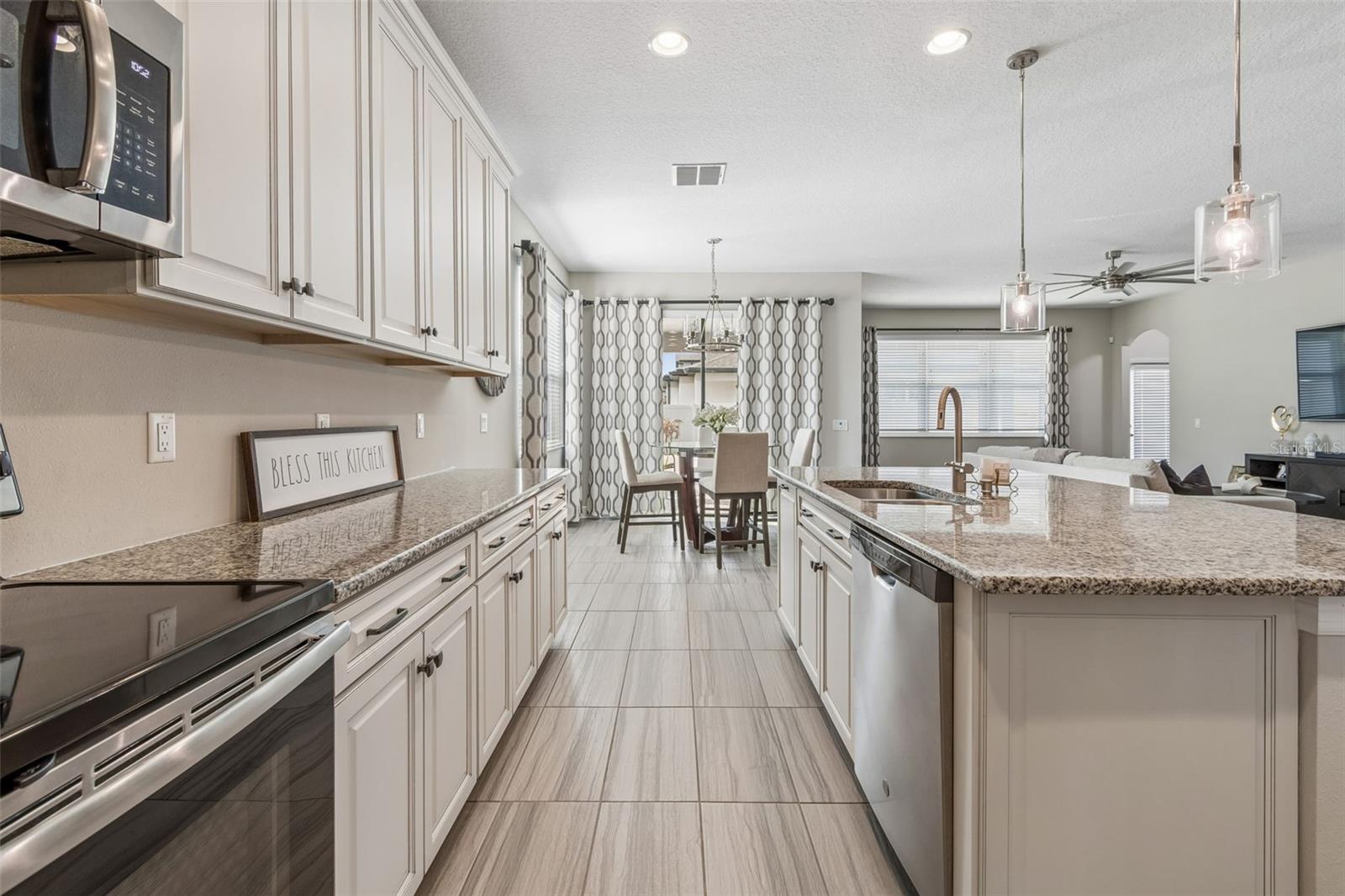LONG LAKE RANCH - Residential Lease