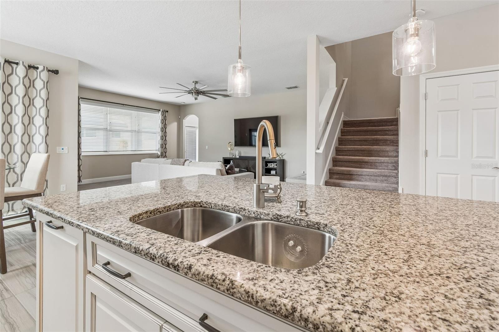 LONG LAKE RANCH - Residential Lease