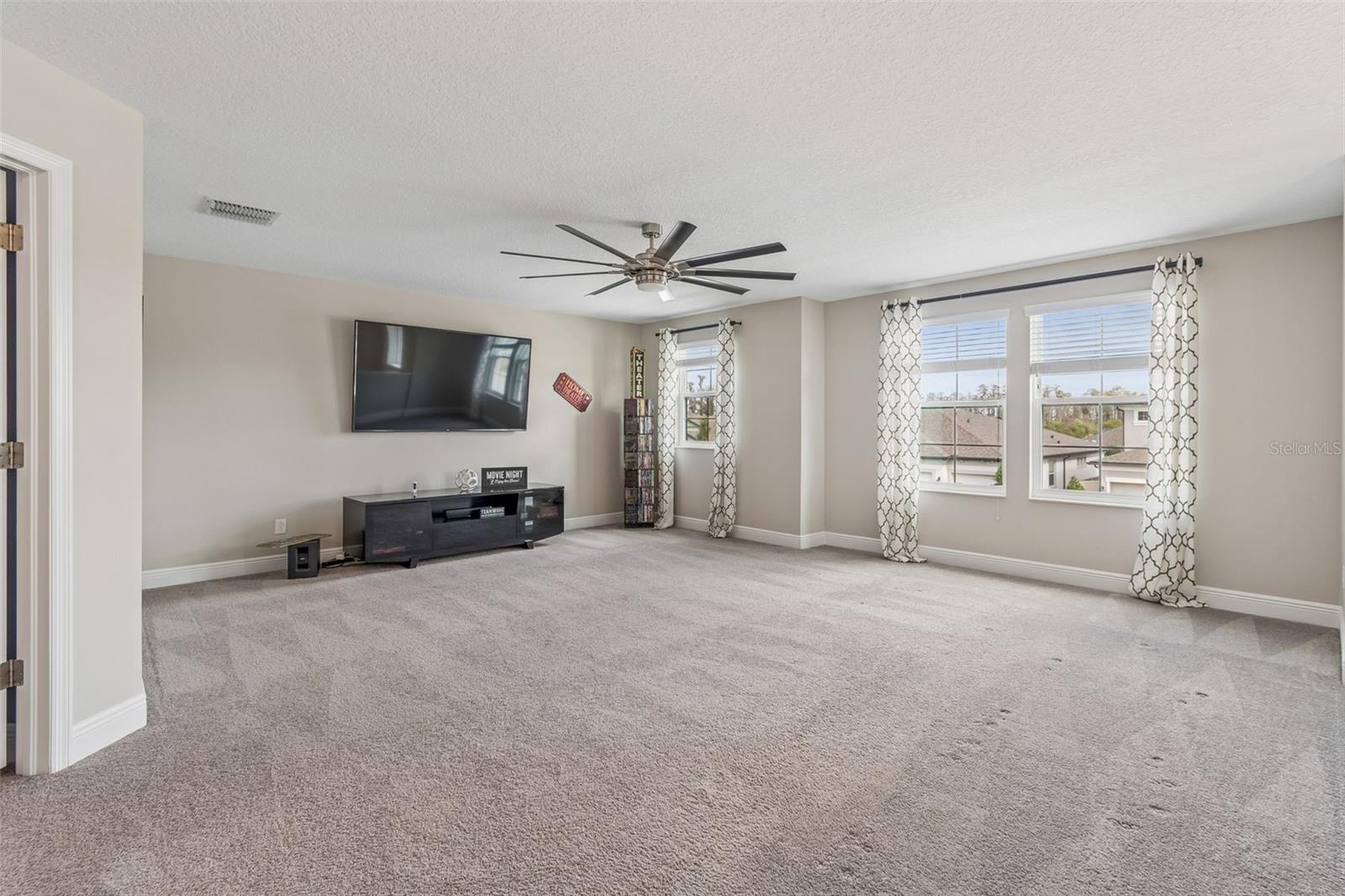 LONG LAKE RANCH - Residential Lease