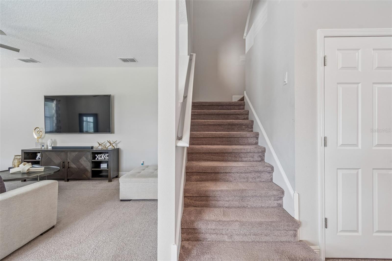 LONG LAKE RANCH - Residential Lease