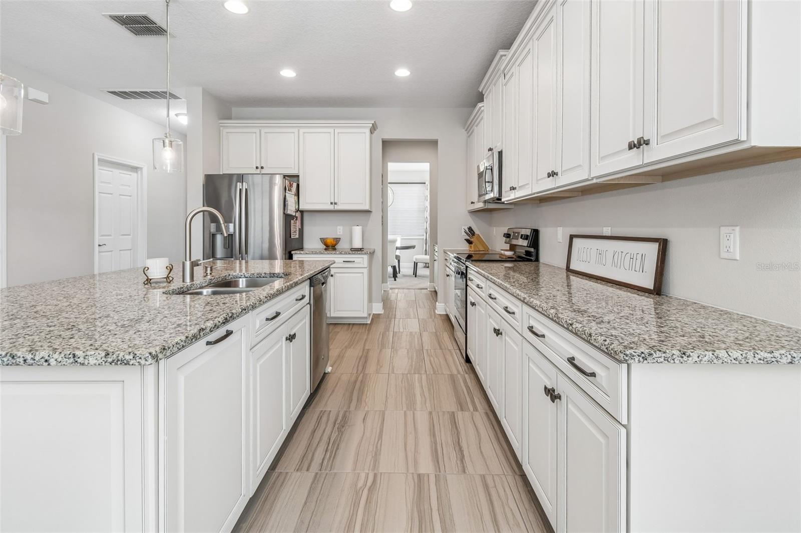 LONG LAKE RANCH - Residential Lease