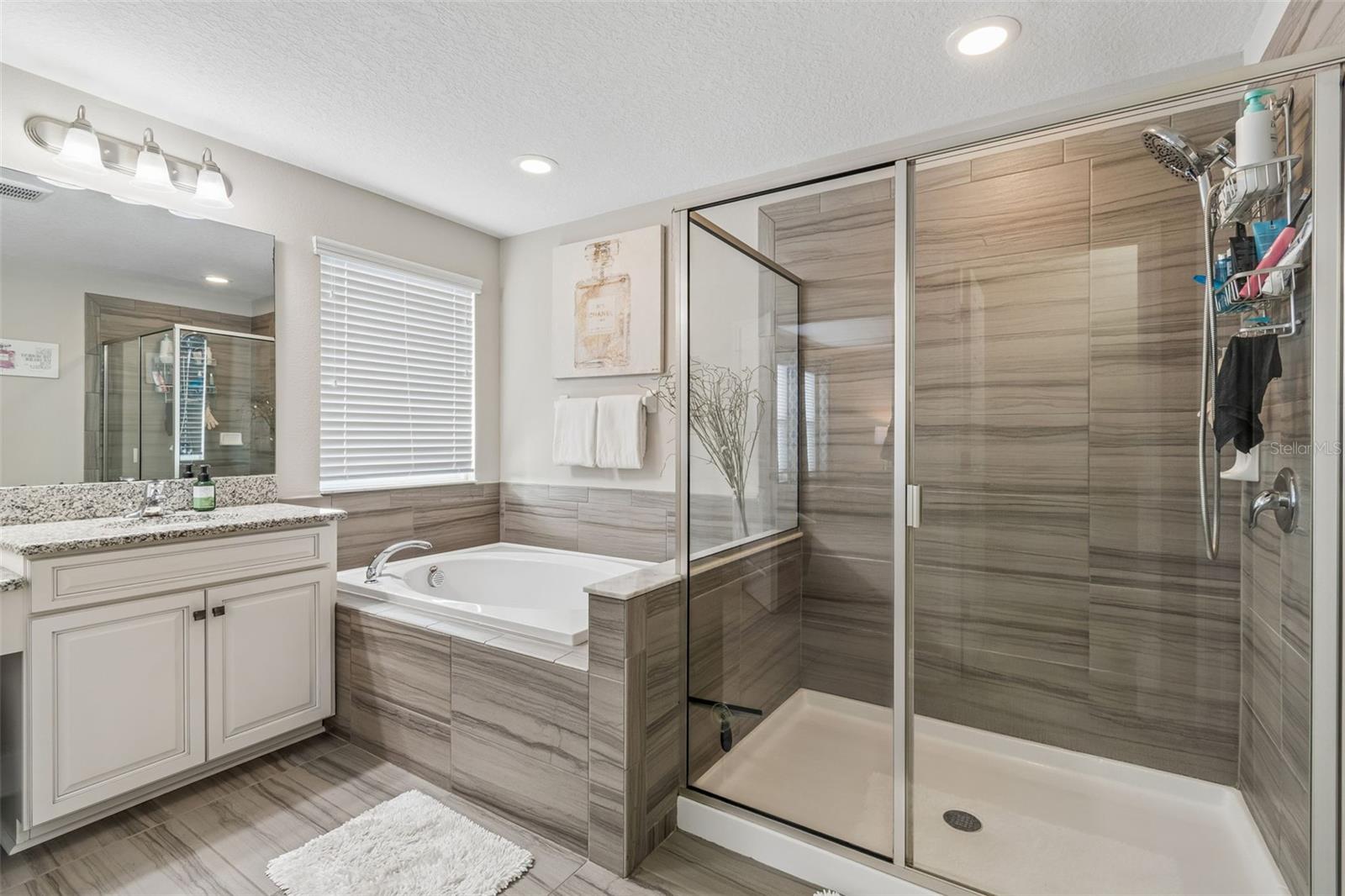 LONG LAKE RANCH - Residential Lease