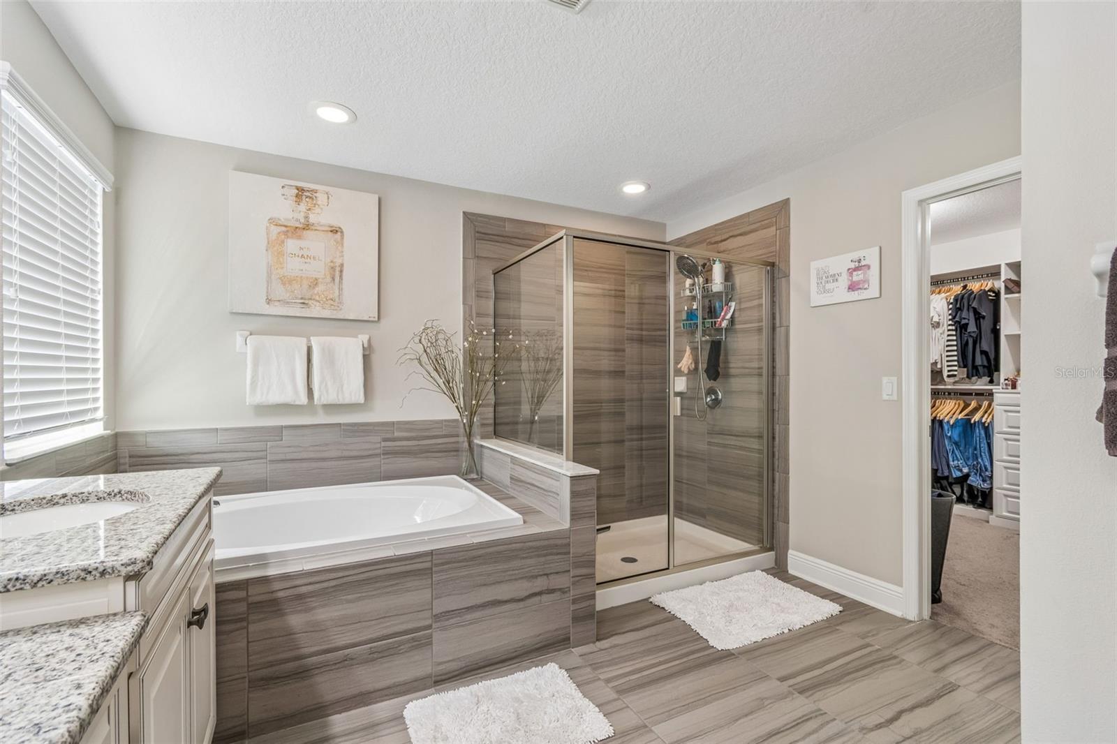 LONG LAKE RANCH - Residential Lease