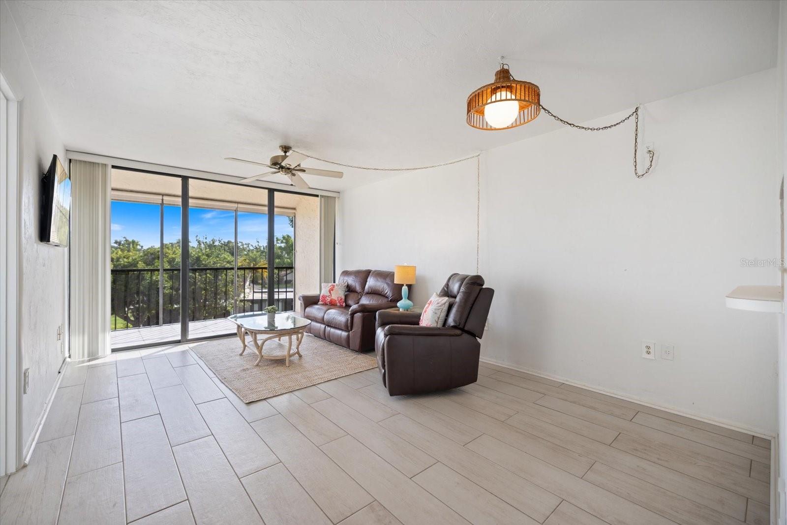 SANDPIPER APTS CONDO - Residential