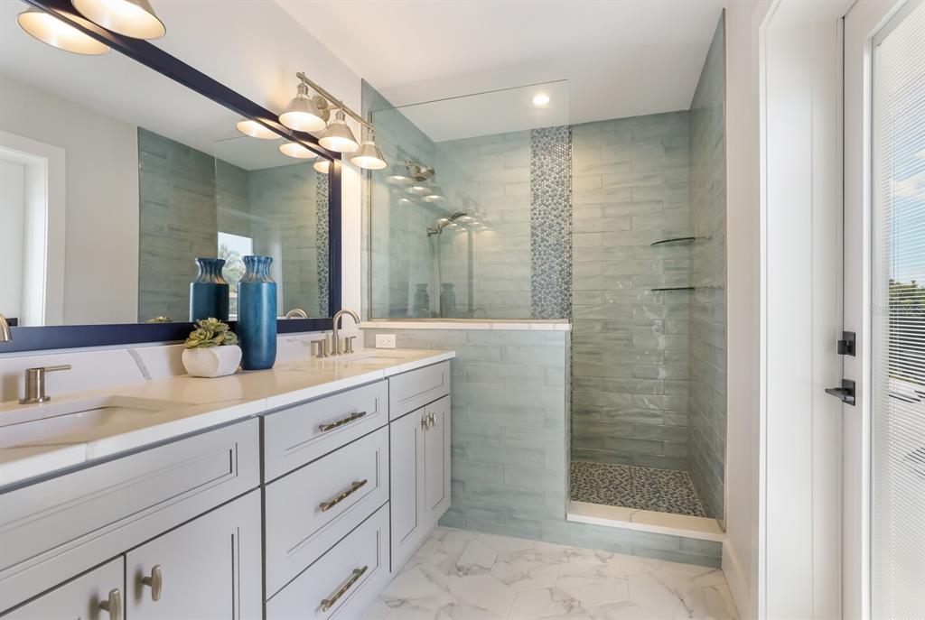 BAY PALMS ADD - Residential