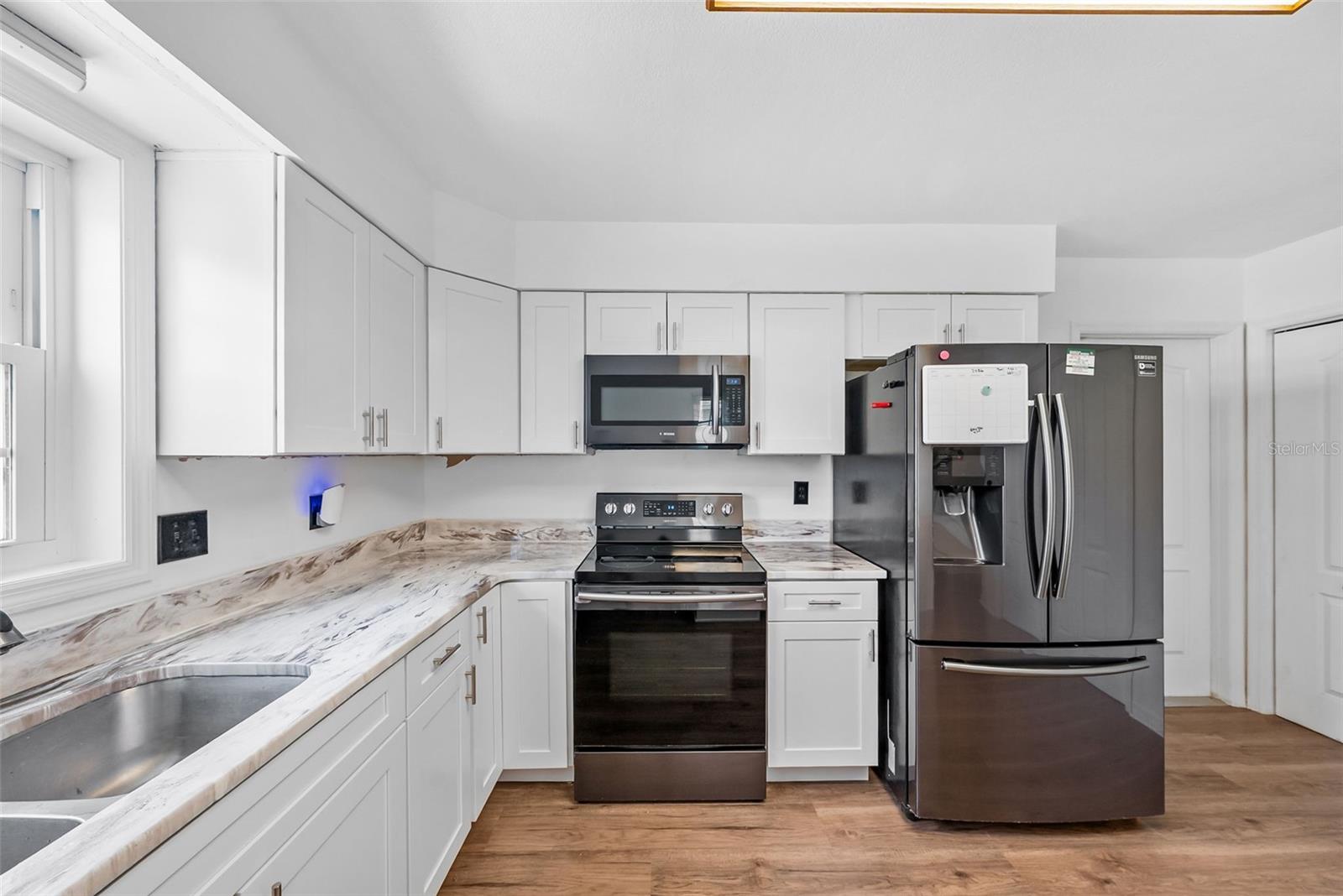 WEDGEWOOD MANOR PH 01 02 - Residential