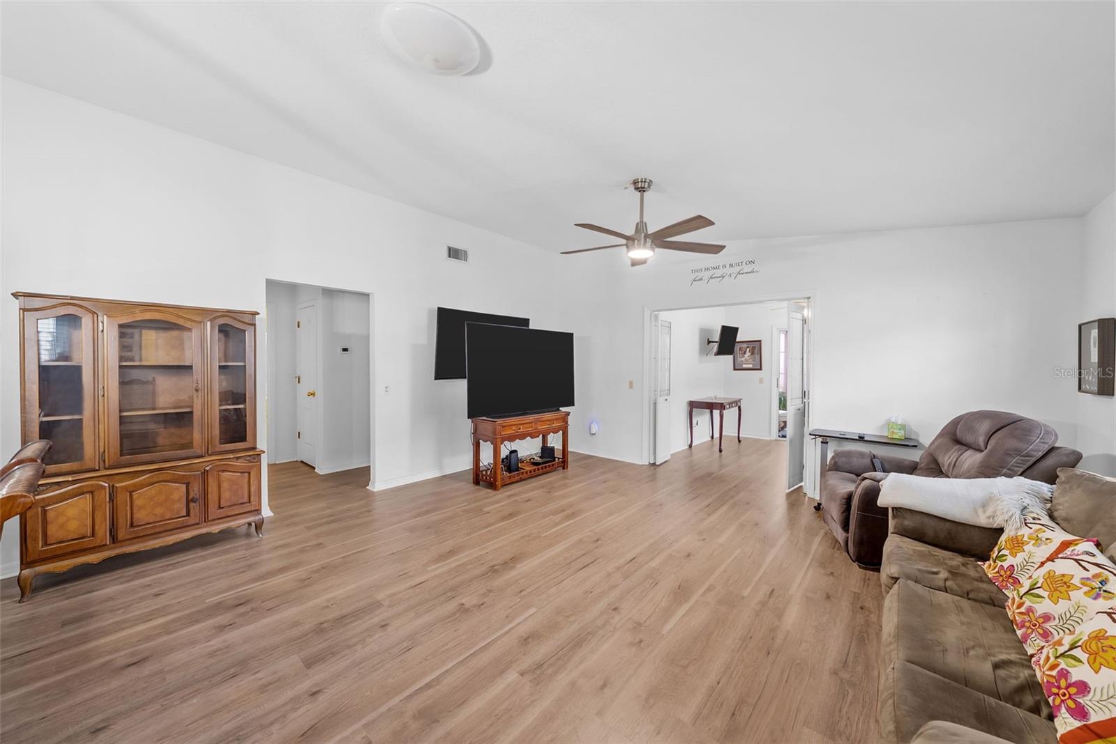 WEDGEWOOD MANOR PH 01 02 - Residential
