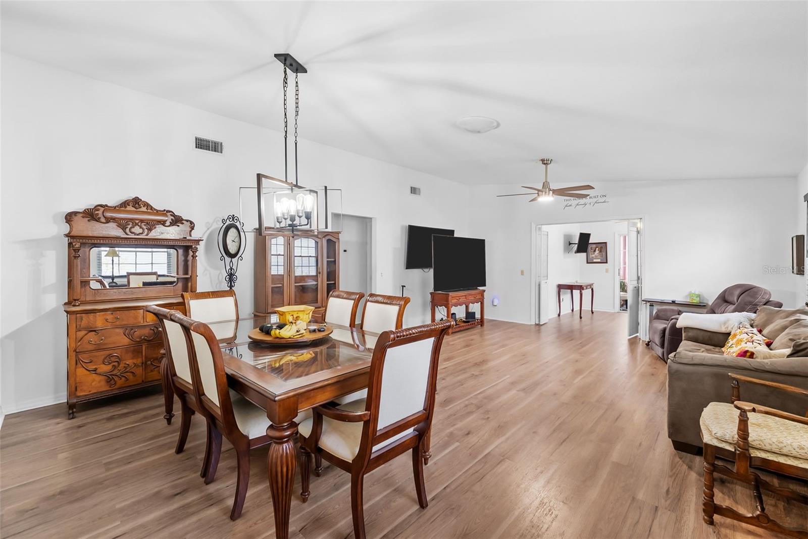 WEDGEWOOD MANOR PH 01 02 - Residential