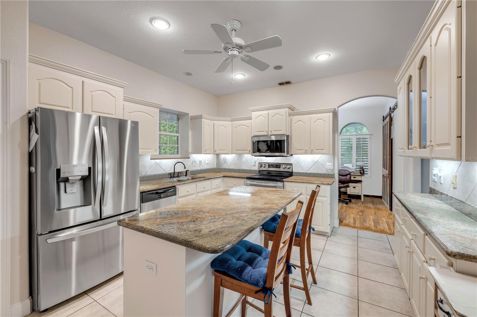 HOWE & CURRIER - Residential