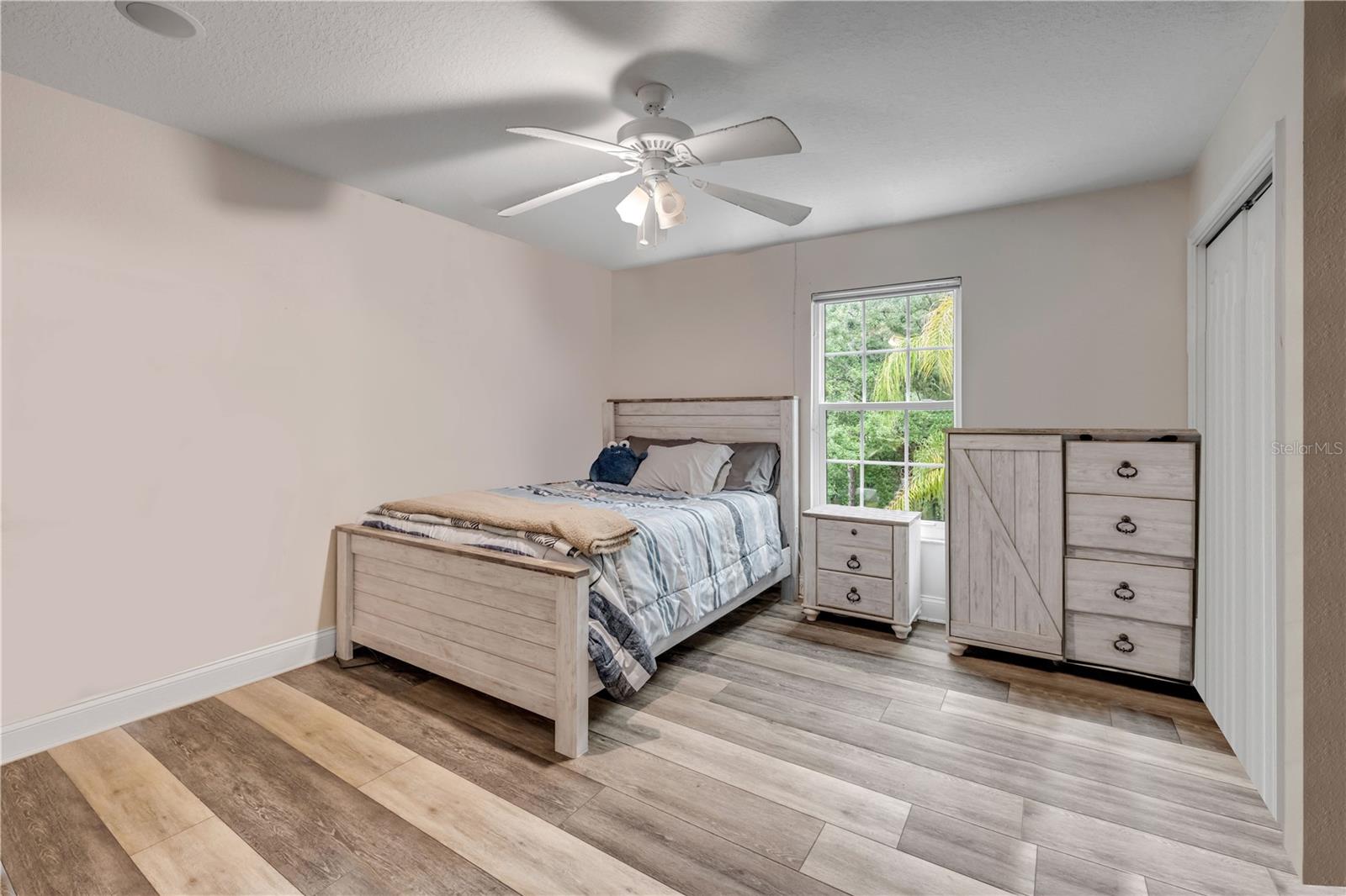 HOWE & CURRIER - Residential