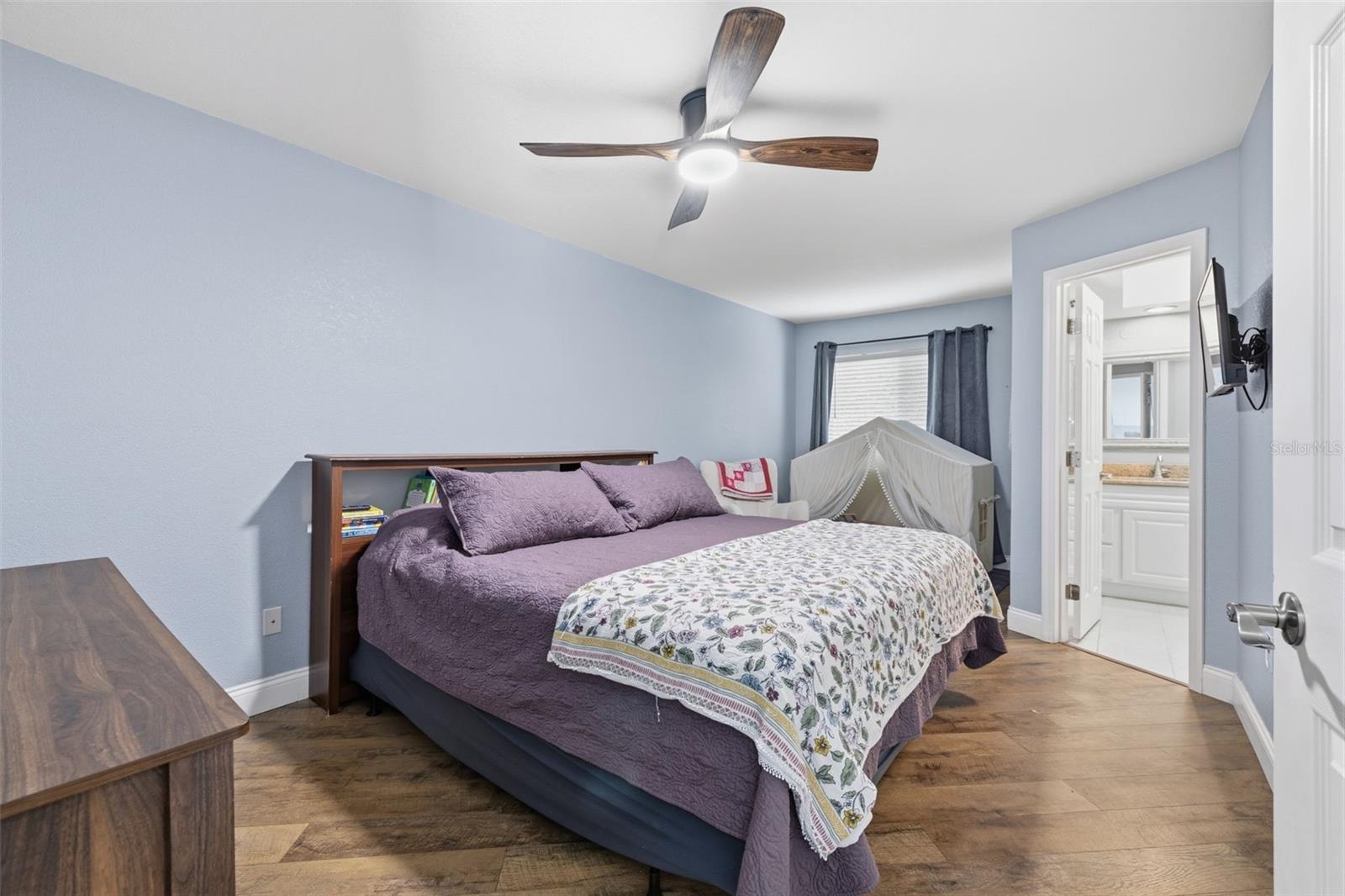 LOCH LOMOND ESTATES CONDO - Residential