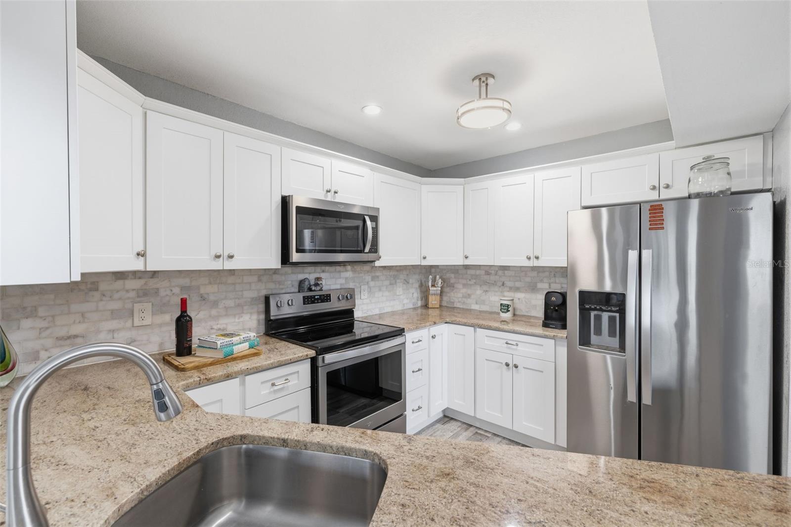 LOCH LOMOND ESTATES CONDO - Residential