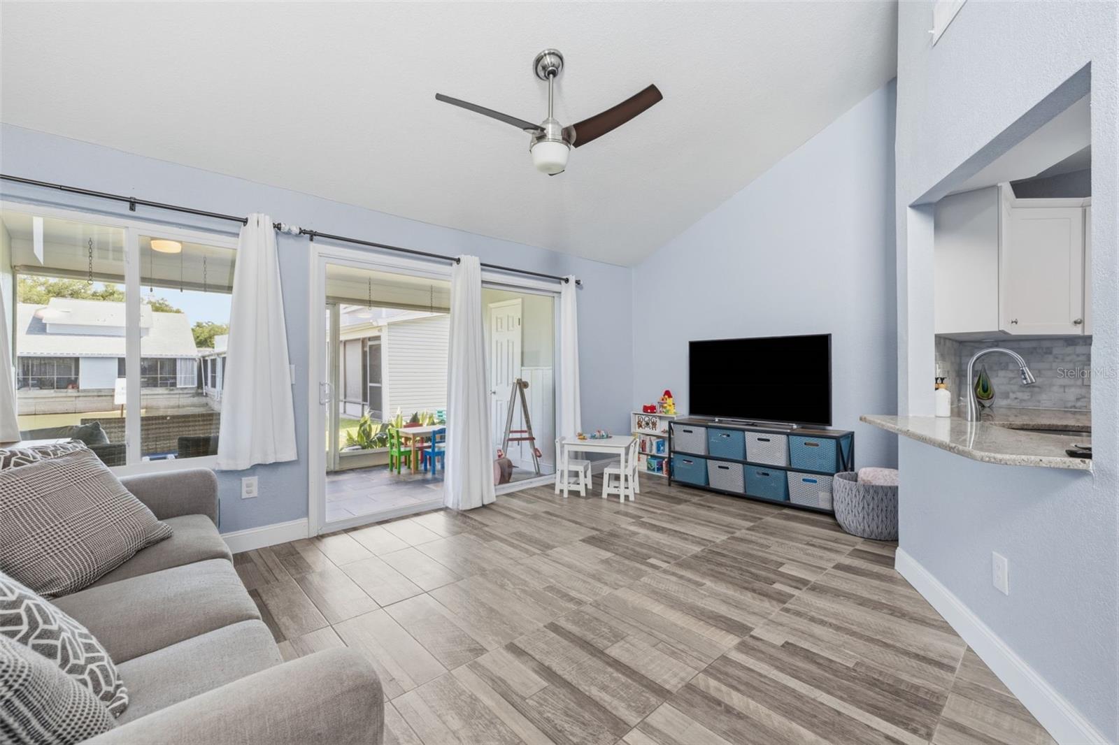 LOCH LOMOND ESTATES CONDO - Residential