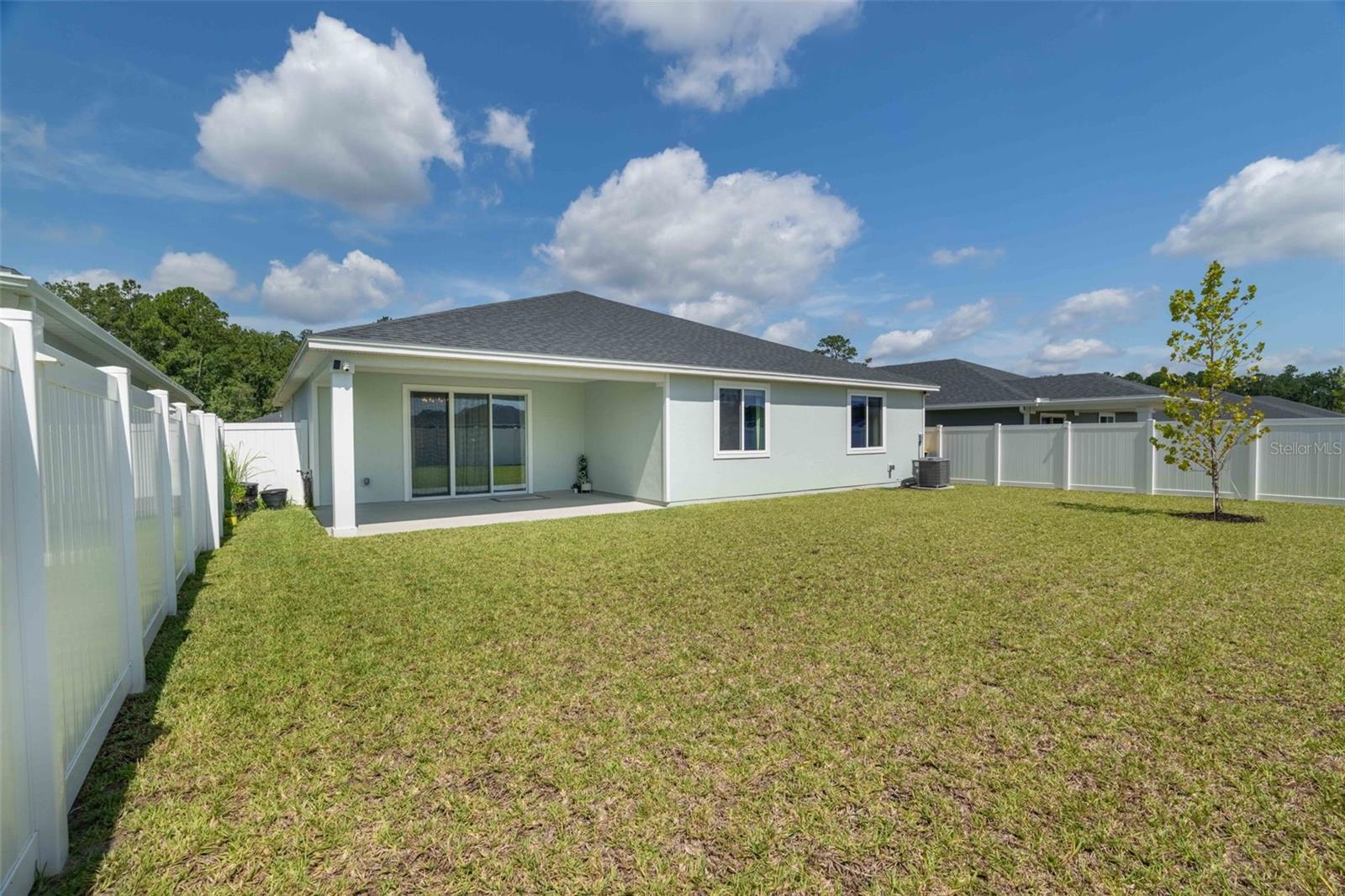 AZALEA CREEK - Residential