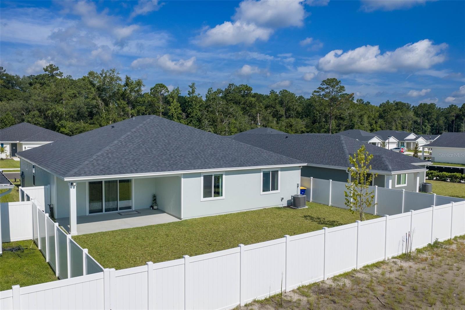 AZALEA CREEK - Residential