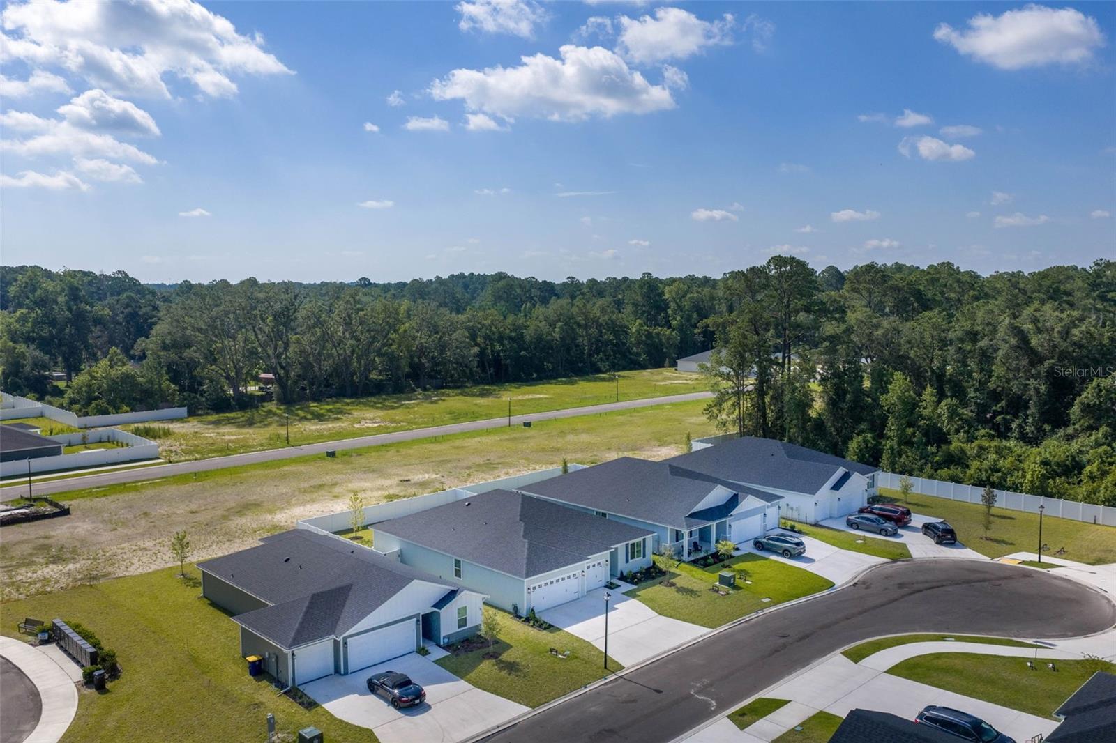AZALEA CREEK - Residential
