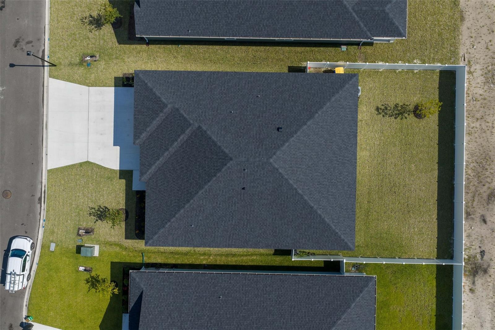 AZALEA CREEK - Residential
