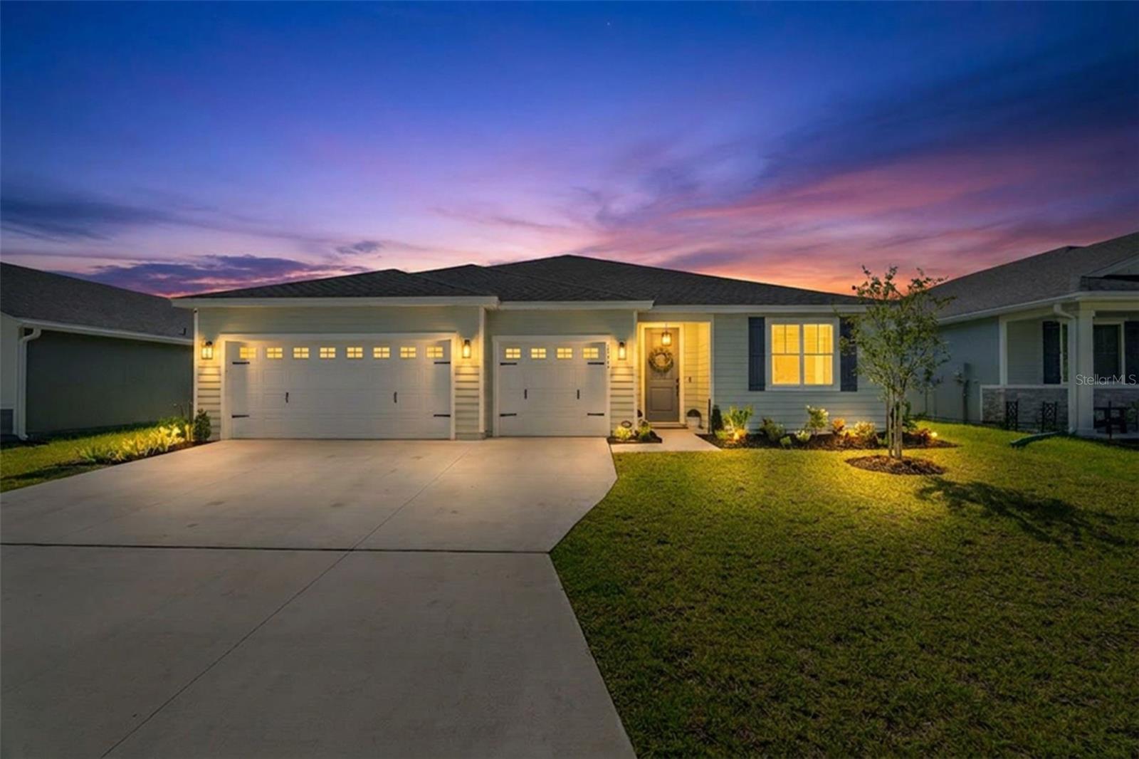 AZALEA CREEK - Residential