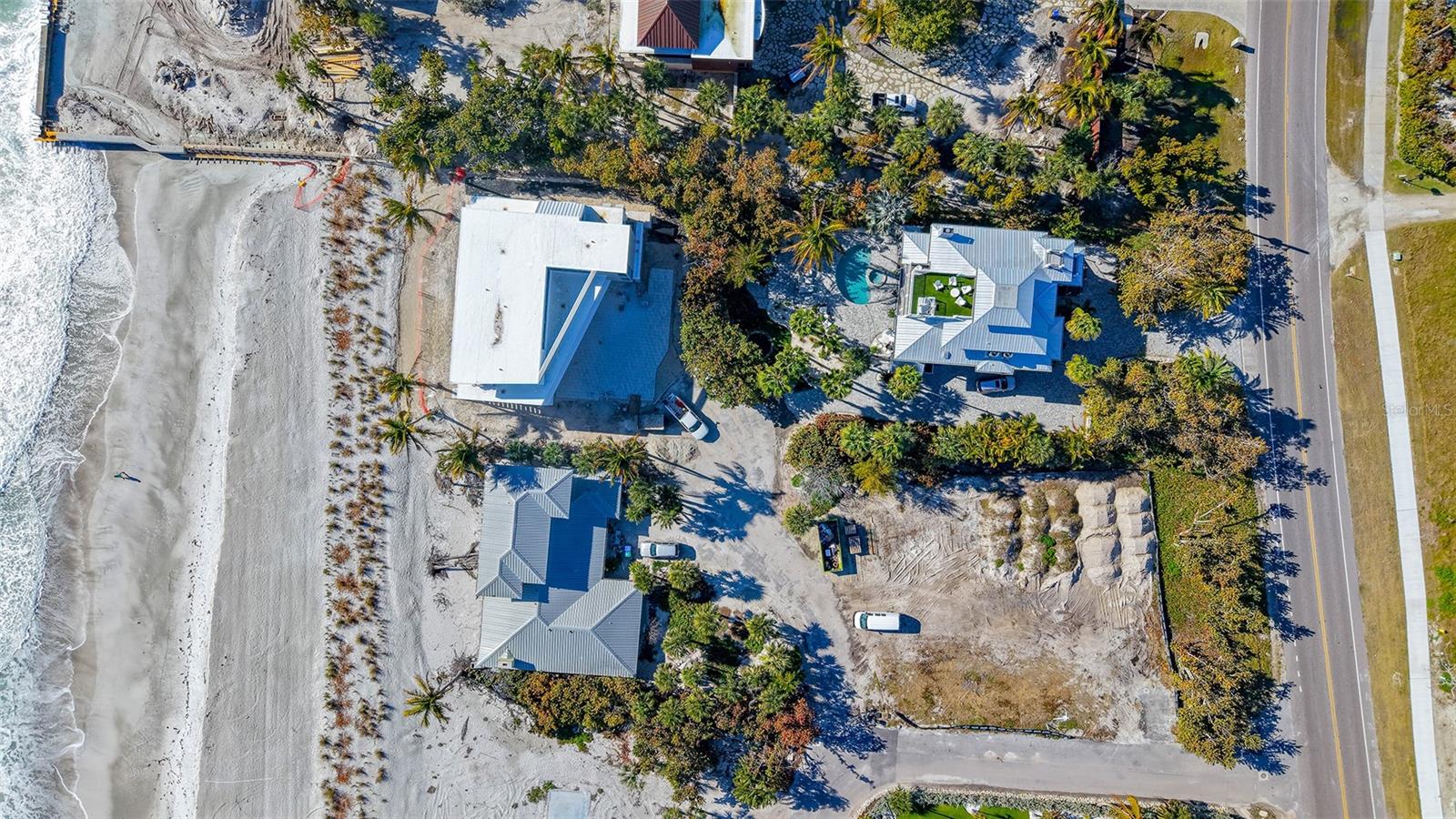 SLEEPY LAGOON - Residential