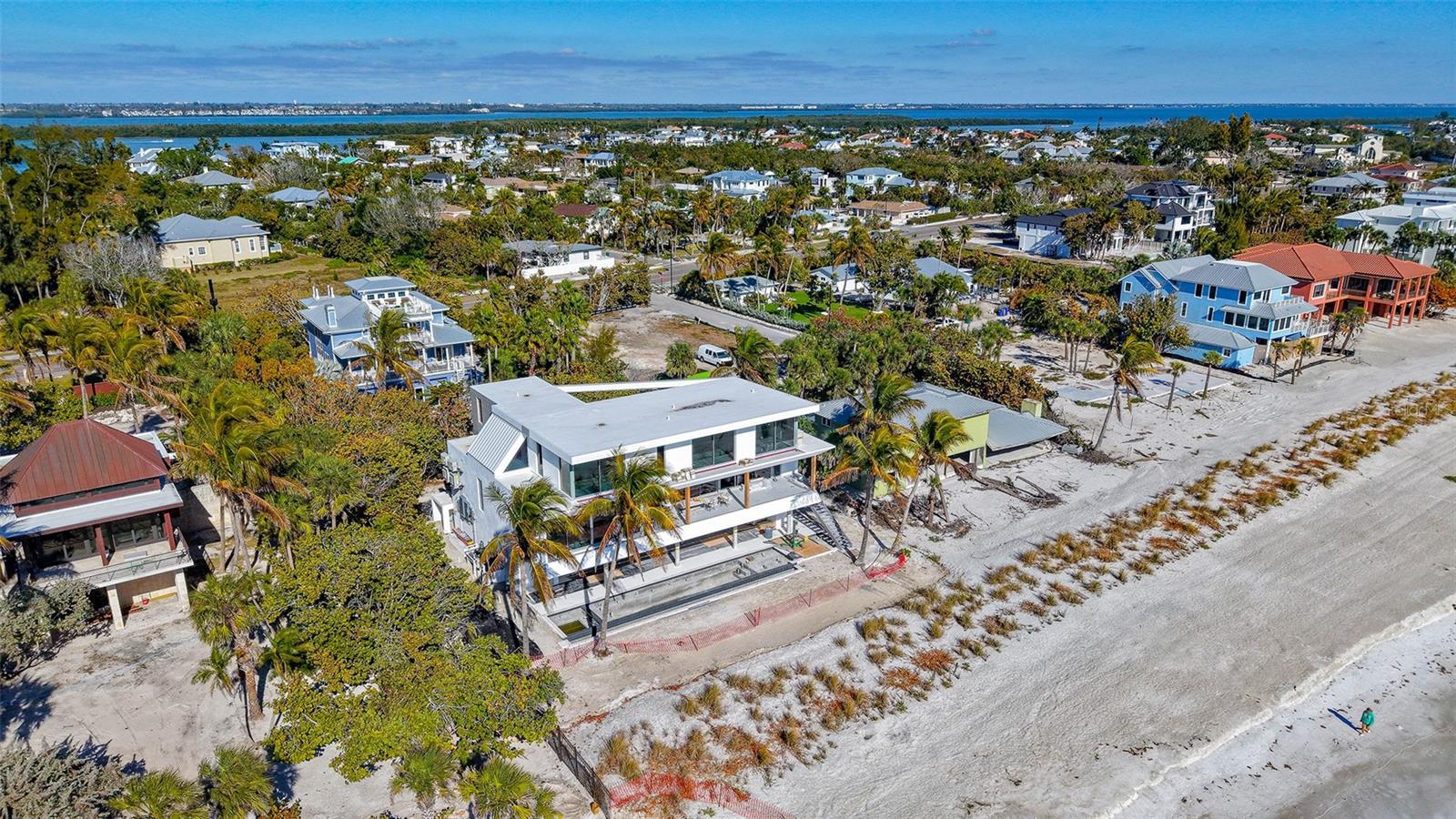 SLEEPY LAGOON - Residential