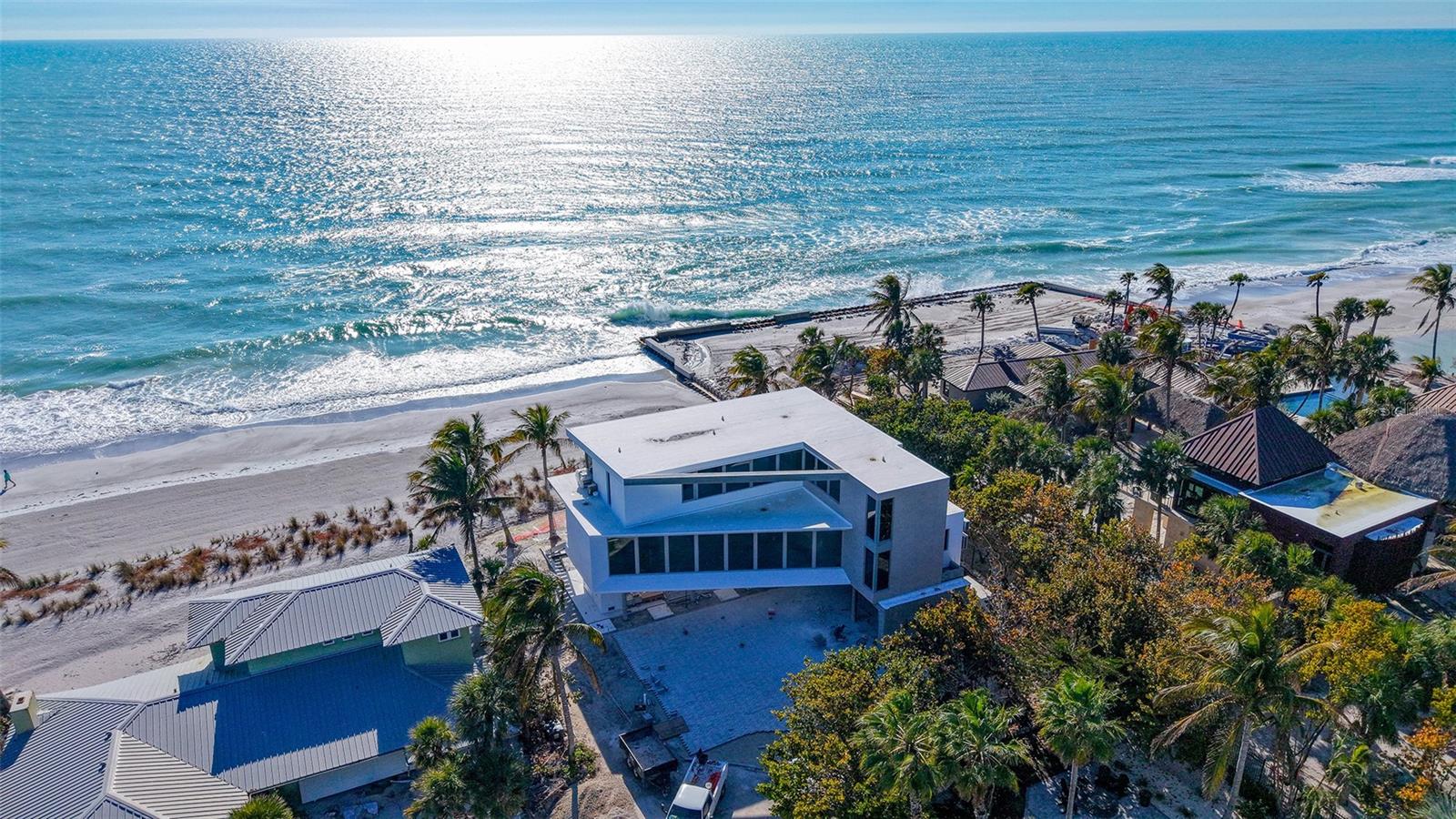 SLEEPY LAGOON - Residential
