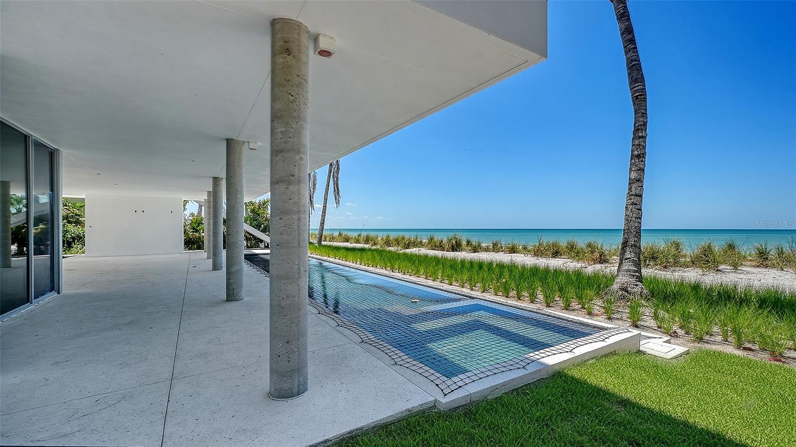 SLEEPY LAGOON - Residential