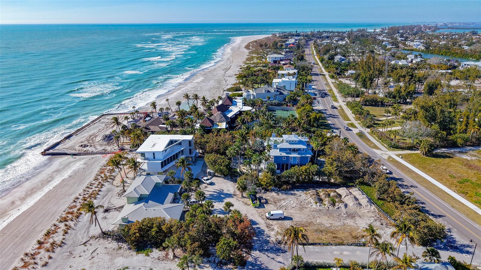 SLEEPY LAGOON - Residential