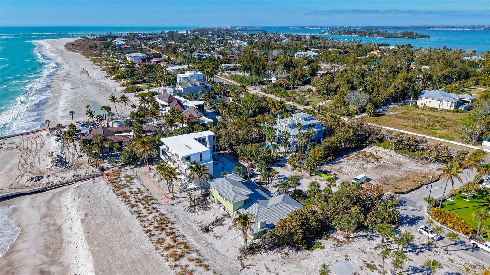 SLEEPY LAGOON - Residential