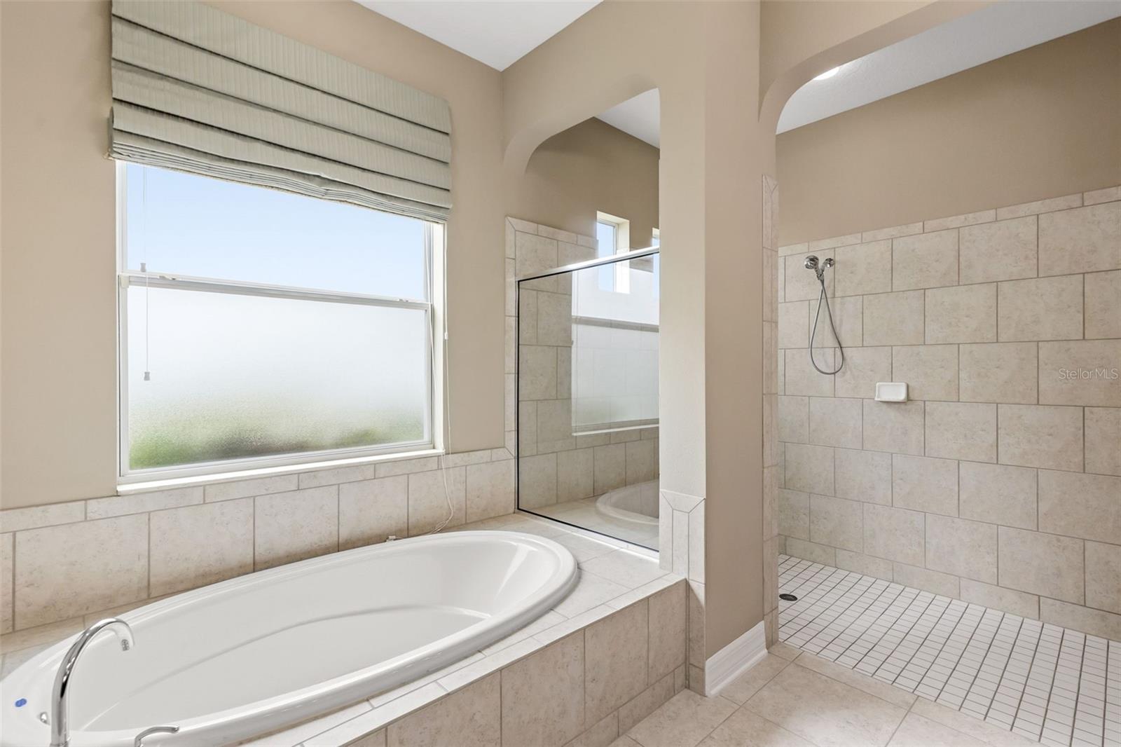 MEADOW POINTE IV PARCEL AA - Residential