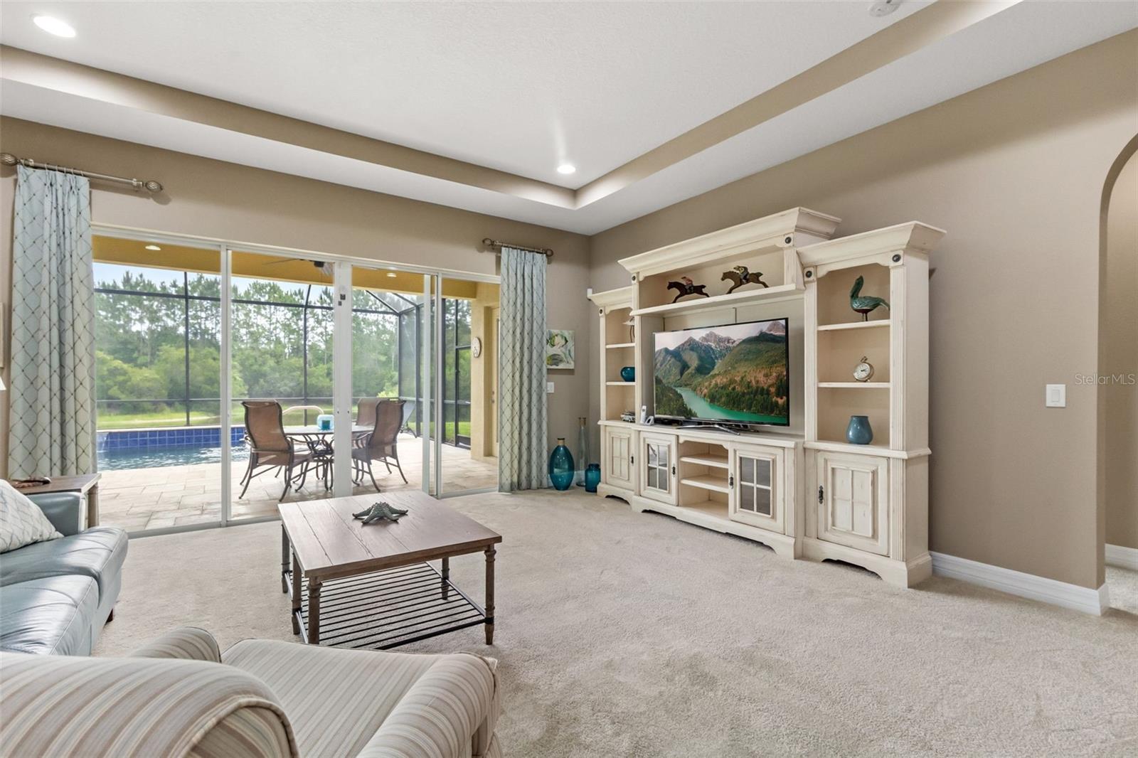 MEADOW POINTE IV PARCEL AA - Residential