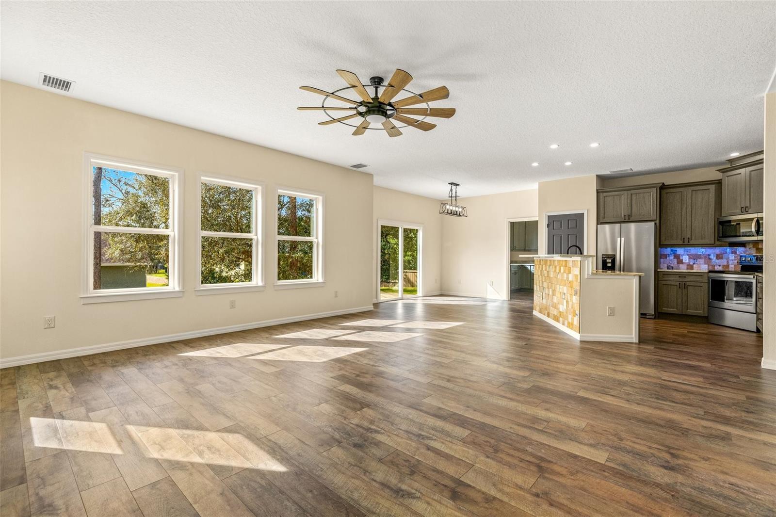 WESTCHASE PH I - Residential