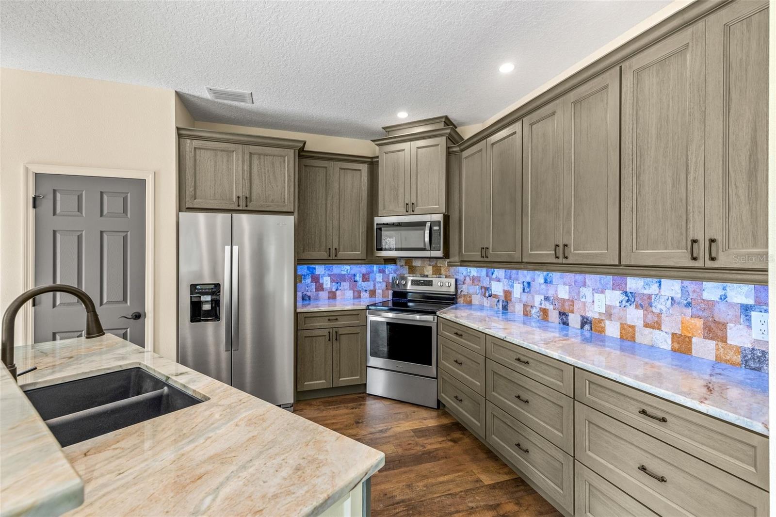 WESTCHASE PH I - Residential