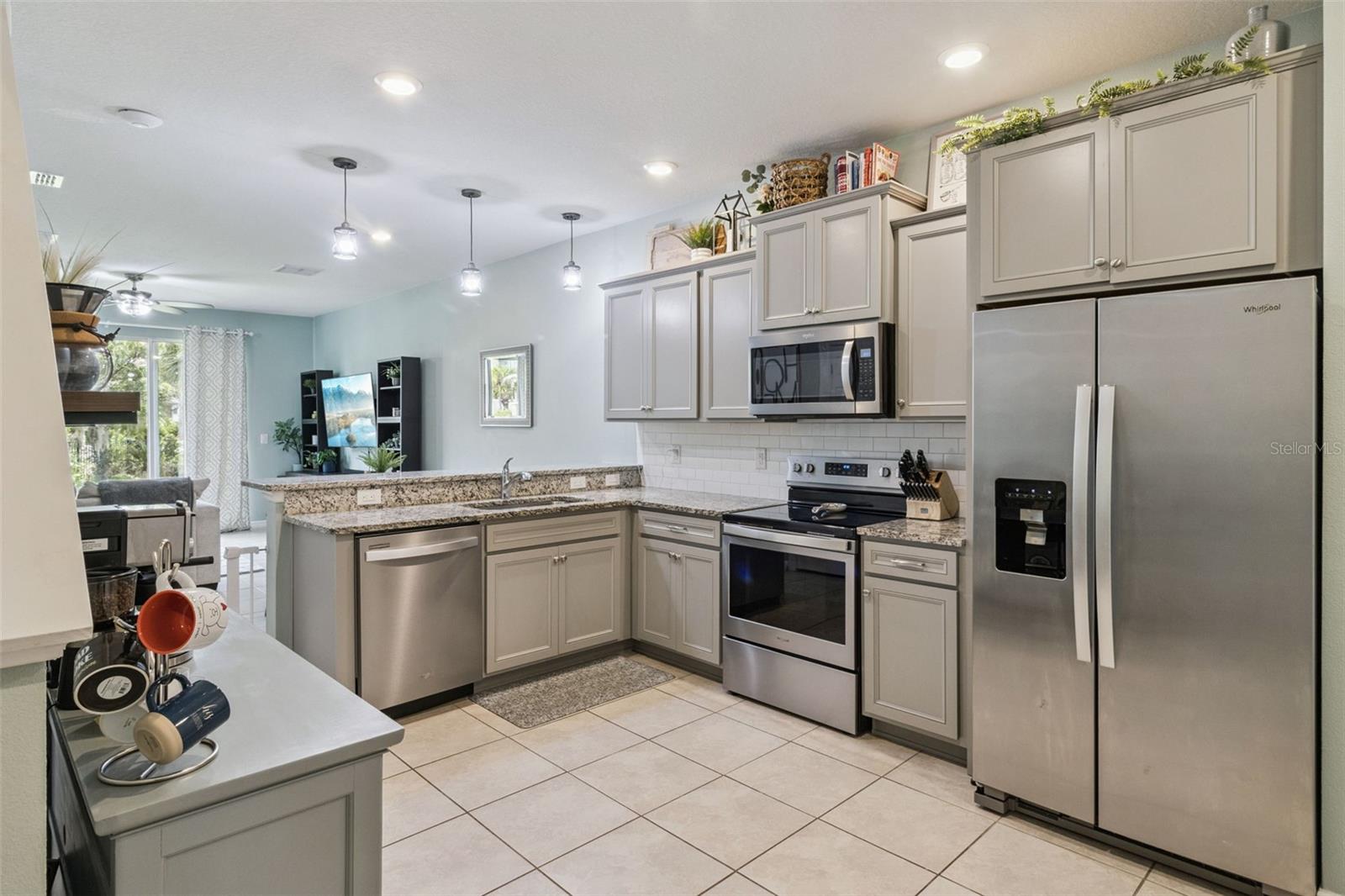 REGO PALMS - Residential