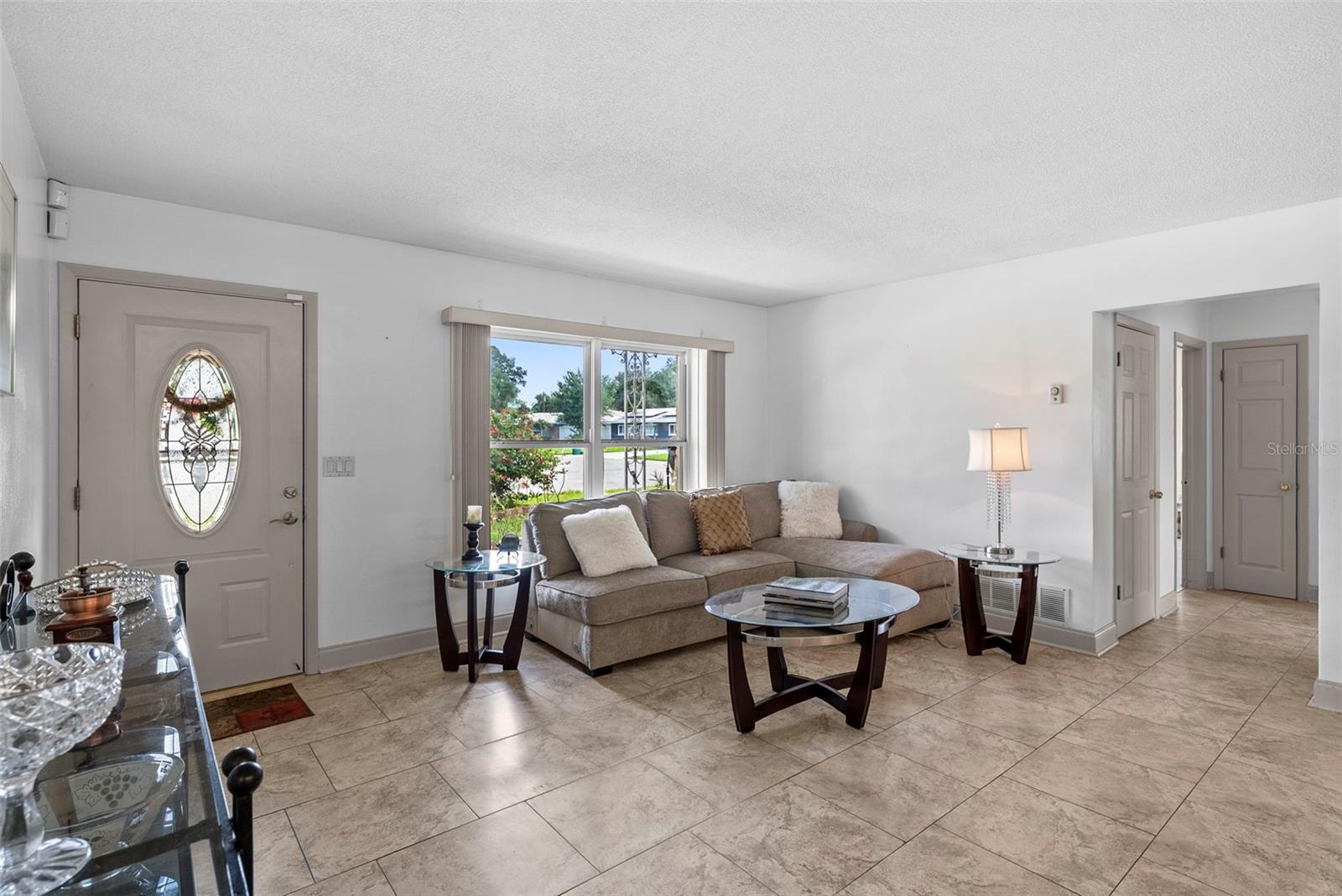 OAK LAKE ESTATES - Residential