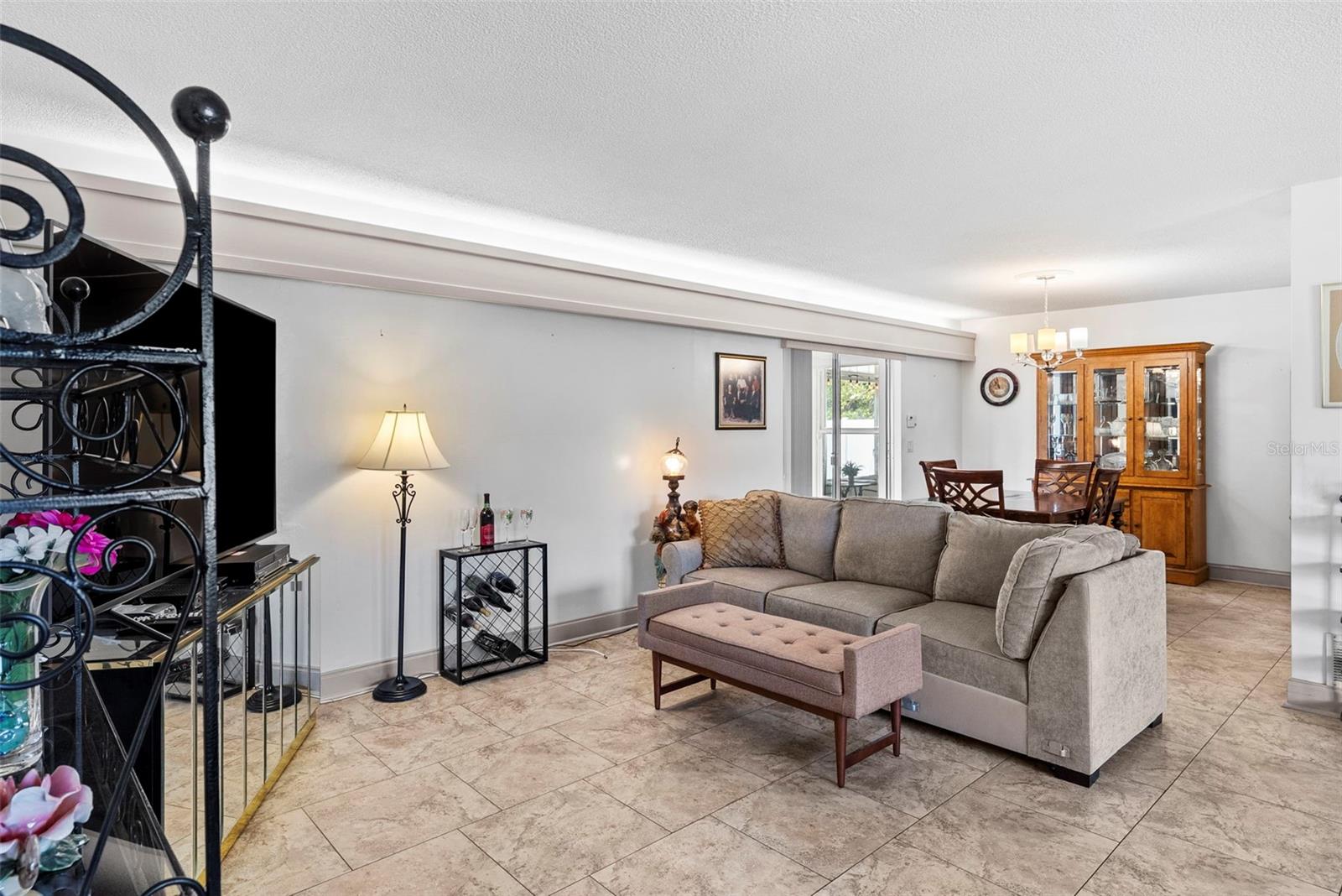 OAK LAKE ESTATES - Residential