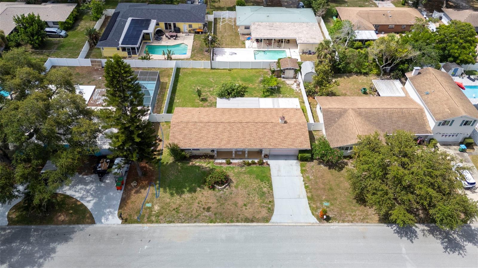 OAK LAKE ESTATES - Residential