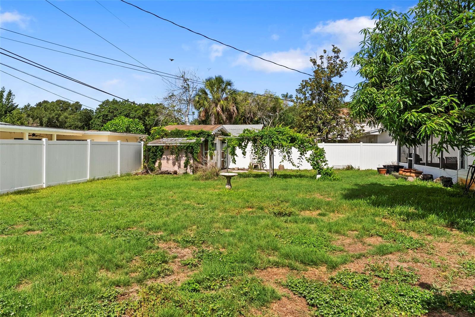OAK LAKE ESTATES - Residential