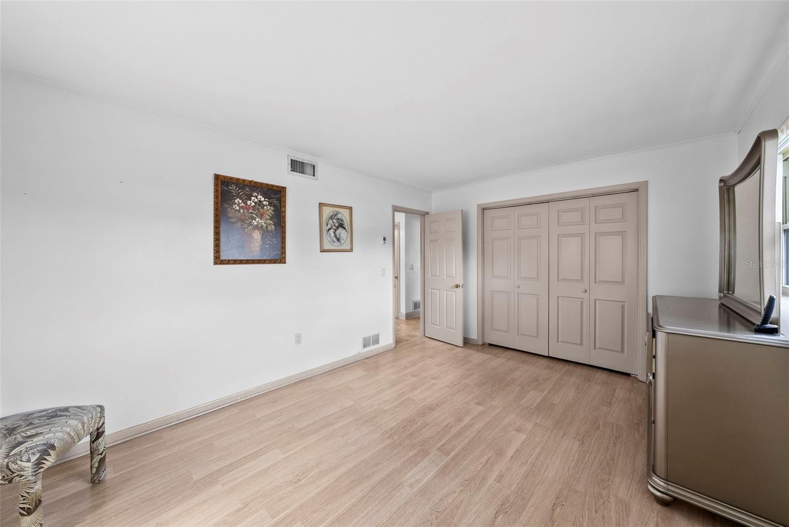 OAK LAKE ESTATES - Residential